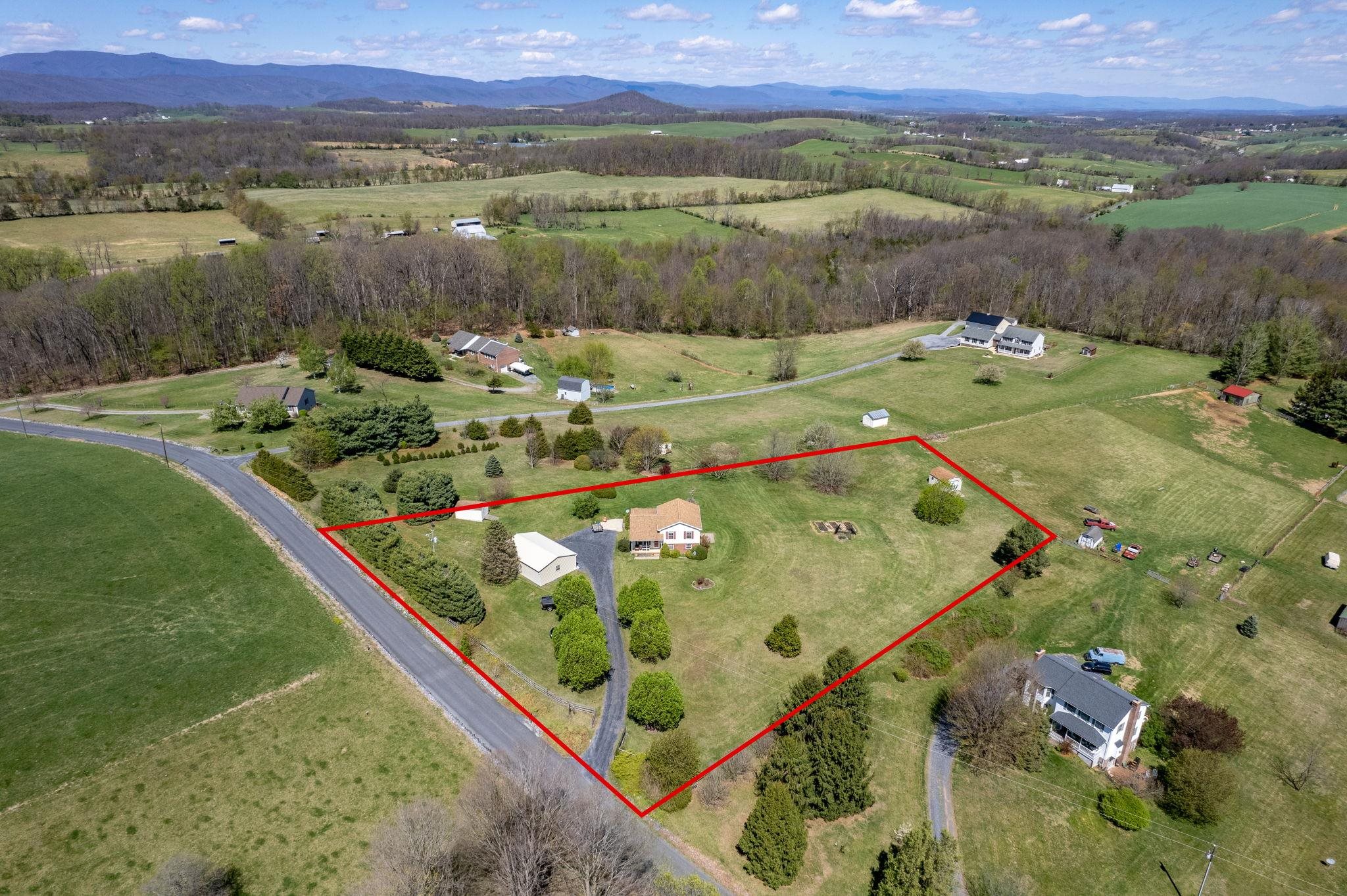 1075 CHESTNUT RIDGE RD, STAUNTON, Virginia 24401, 3 Bedrooms Bedrooms, ,2 BathroomsBathrooms,Residential,1075 CHESTNUT RIDGE RD,675592 MLS # 675592