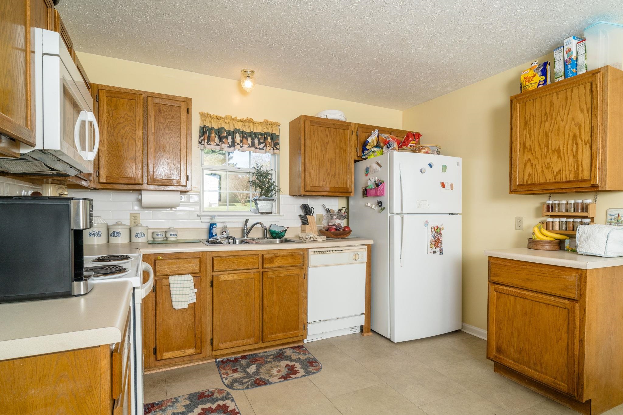 1075 CHESTNUT RIDGE RD, STAUNTON, Virginia 24401, 3 Bedrooms Bedrooms, ,2 BathroomsBathrooms,Residential,1075 CHESTNUT RIDGE RD,675592 MLS # 675592