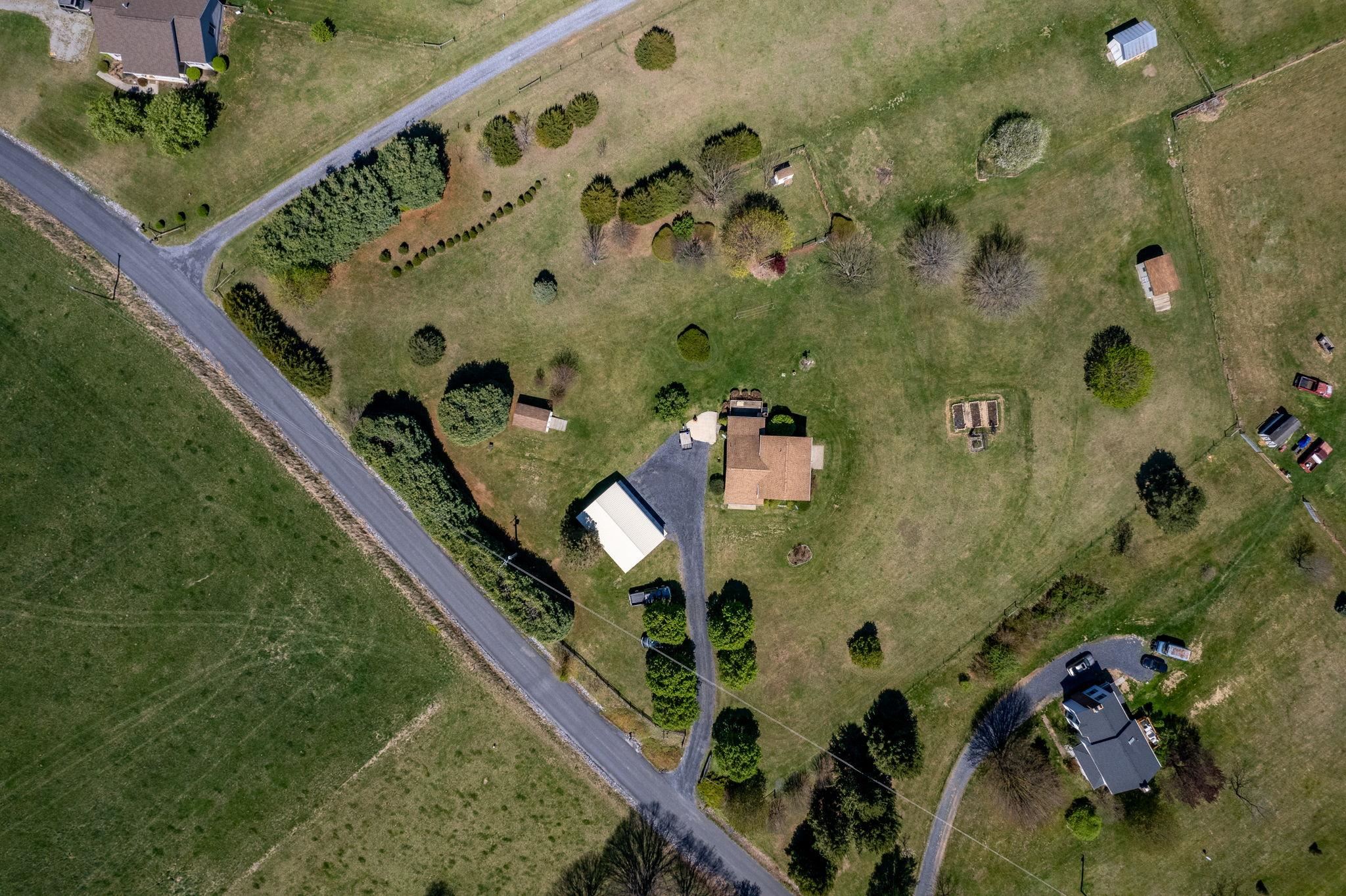 1075 CHESTNUT RIDGE RD, STAUNTON, Virginia 24401, 3 Bedrooms Bedrooms, ,2 BathroomsBathrooms,Residential,1075 CHESTNUT RIDGE RD,675592 MLS # 675592