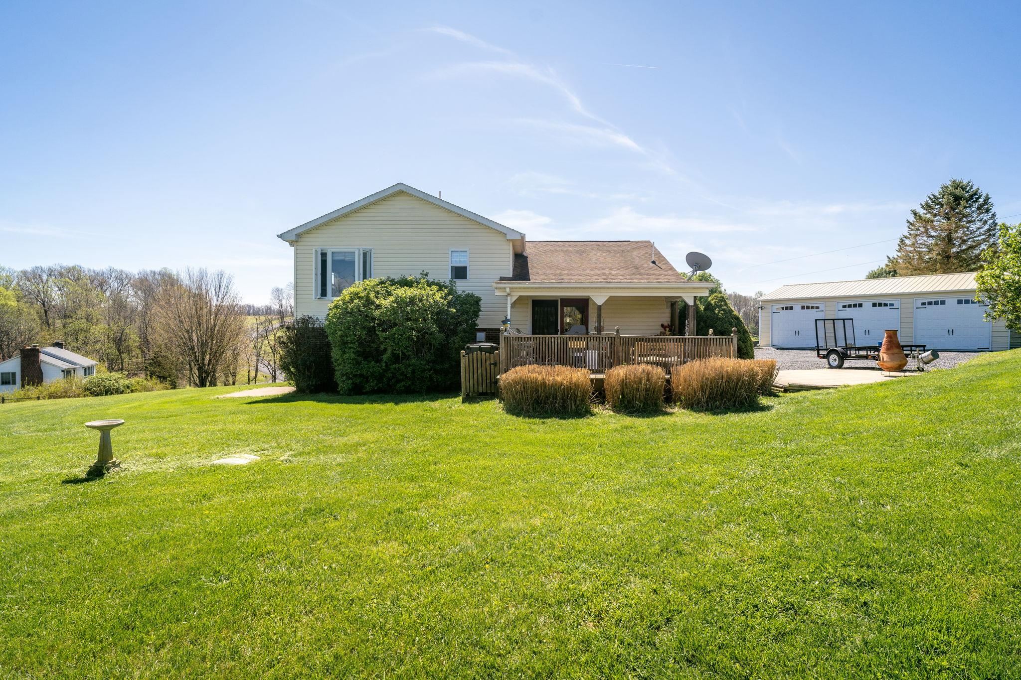 1075 CHESTNUT RIDGE RD, STAUNTON, Virginia 24401, 3 Bedrooms Bedrooms, ,2 BathroomsBathrooms,Residential,1075 CHESTNUT RIDGE RD,675592 MLS # 675592