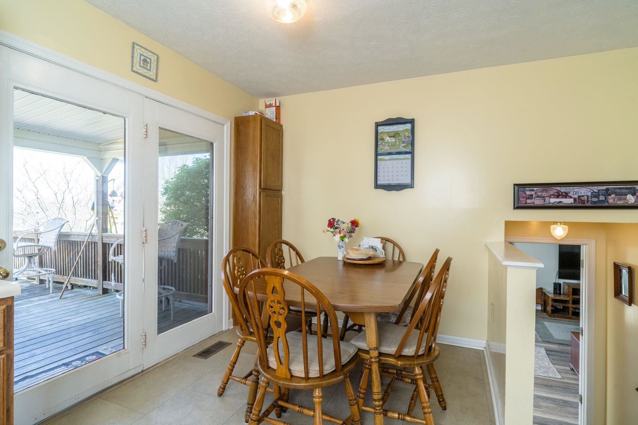 1075 CHESTNUT RIDGE RD, STAUNTON, Virginia 24401, 3 Bedrooms Bedrooms, ,2 BathroomsBathrooms,Residential,1075 CHESTNUT RIDGE RD,675592 MLS # 675592