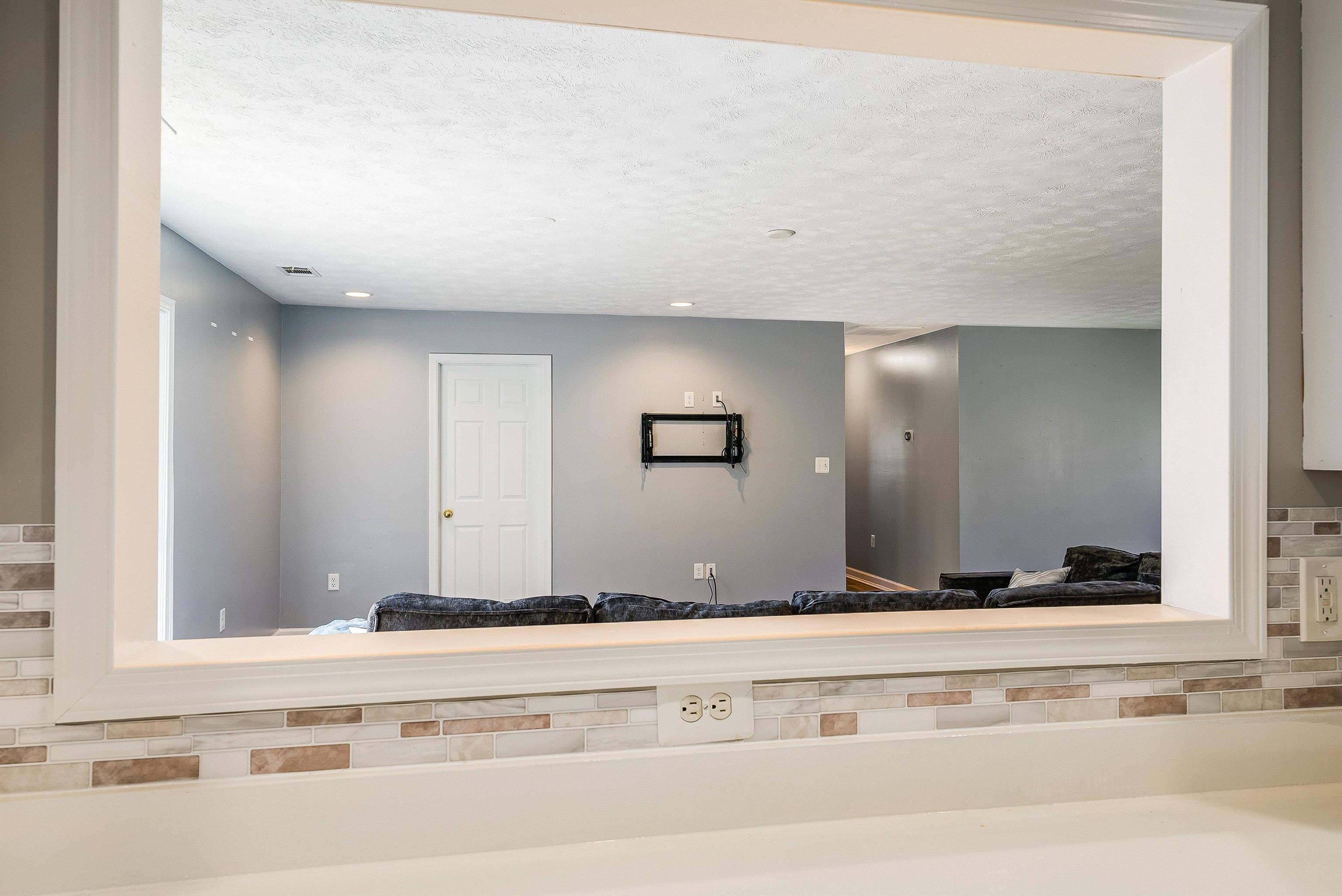 16998 E SUMMIT AVE, ELKTON, Virginia 22827, 5 Bedrooms Bedrooms, ,5 BathroomsBathrooms,Residential,16998 E SUMMIT AVE,675596 MLS # 675596