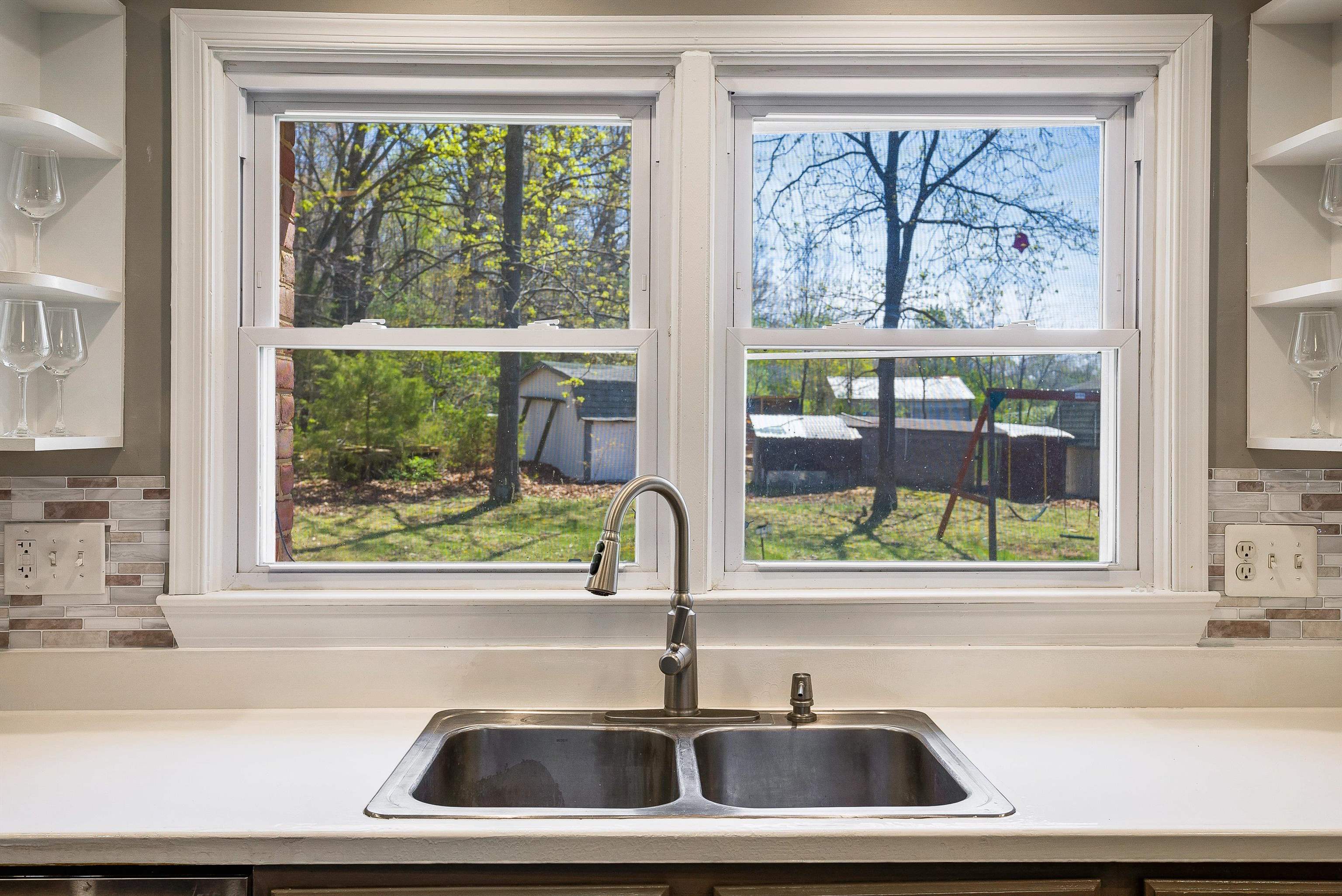 16998 E SUMMIT AVE, ELKTON, Virginia 22827, 5 Bedrooms Bedrooms, ,5 BathroomsBathrooms,Residential,16998 E SUMMIT AVE,675596 MLS # 675596