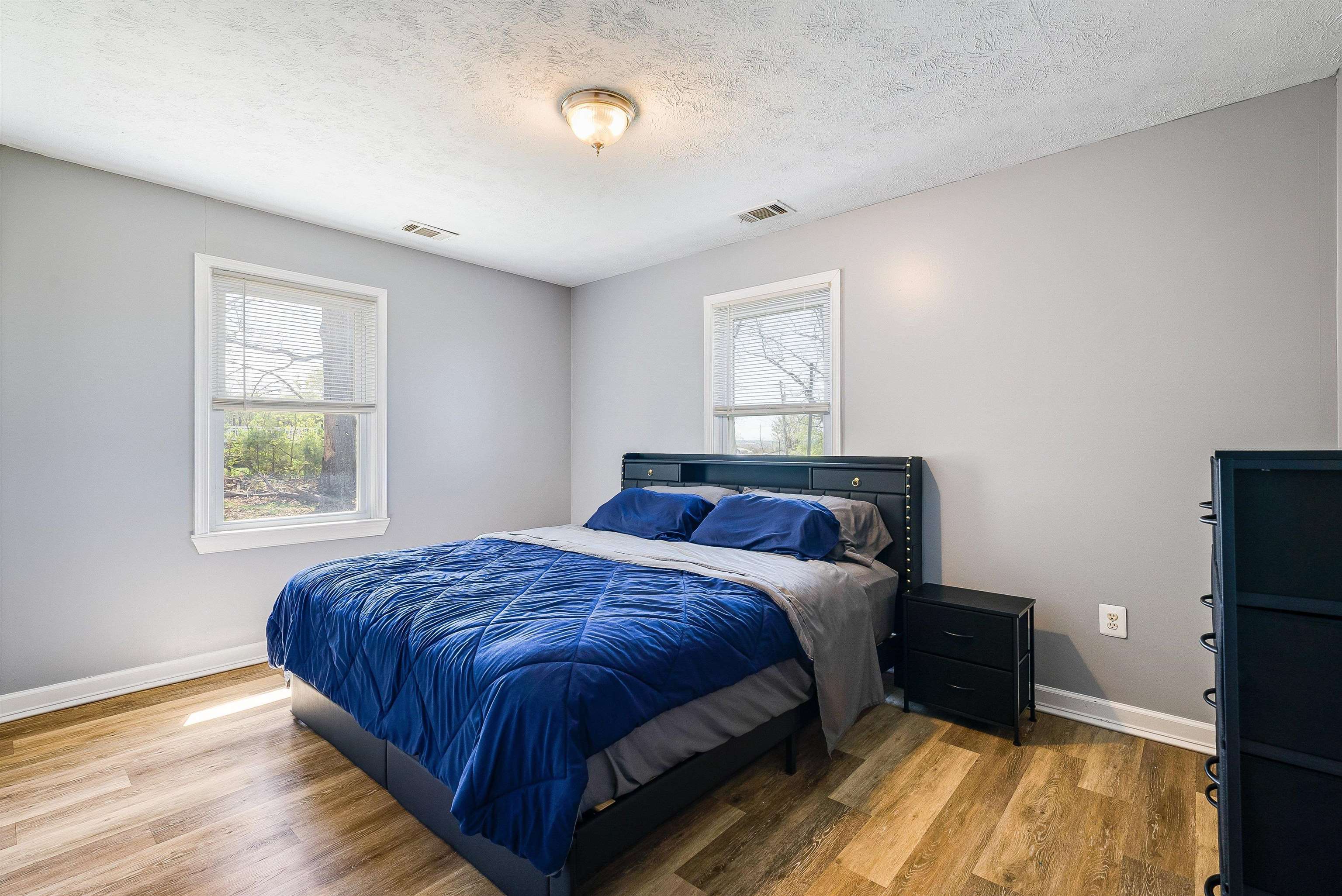 16998 E SUMMIT AVE, ELKTON, Virginia 22827, 5 Bedrooms Bedrooms, ,5 BathroomsBathrooms,Residential,16998 E SUMMIT AVE,675596 MLS # 675596