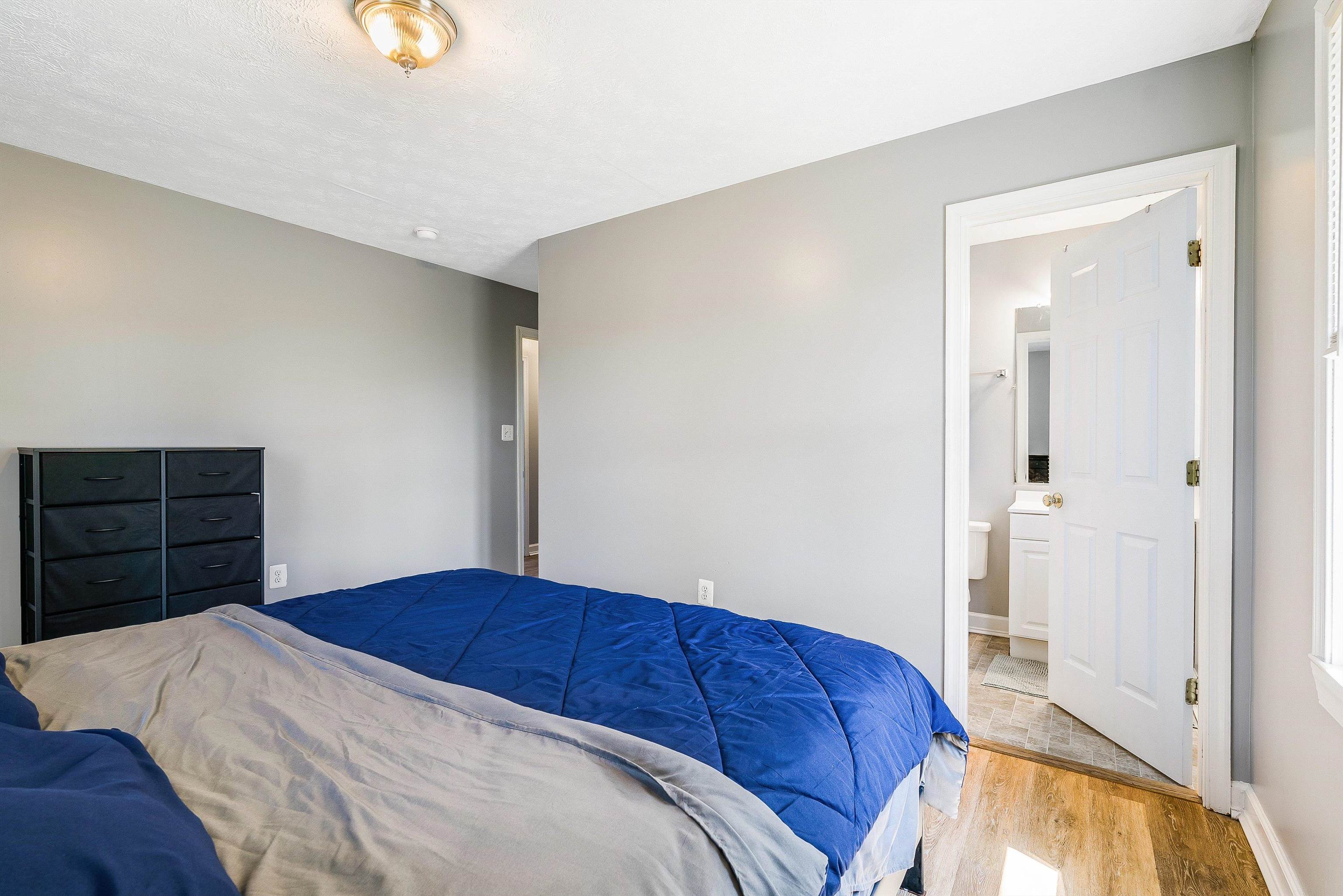 16998 E SUMMIT AVE, ELKTON, Virginia 22827, 5 Bedrooms Bedrooms, ,5 BathroomsBathrooms,Residential,16998 E SUMMIT AVE,675596 MLS # 675596