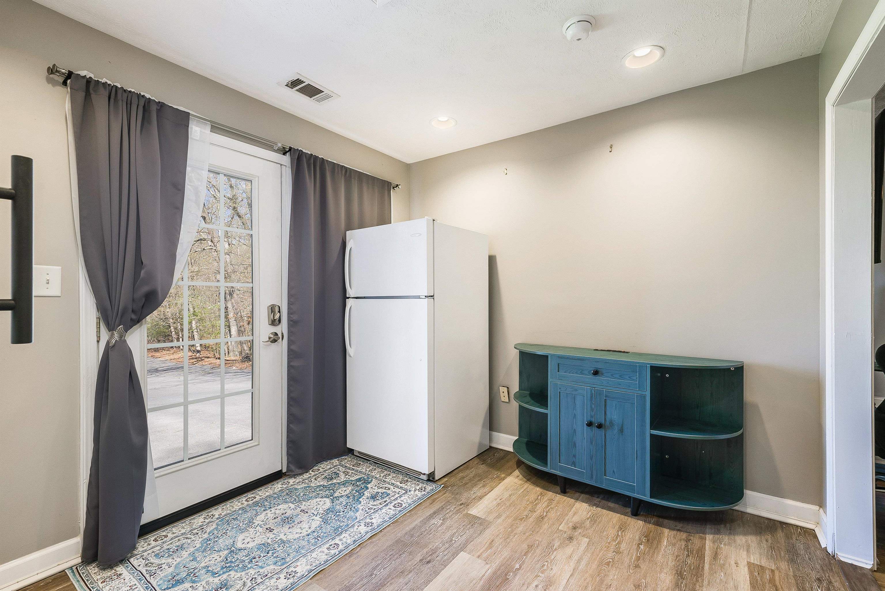 16998 E SUMMIT AVE, ELKTON, Virginia 22827, 5 Bedrooms Bedrooms, ,5 BathroomsBathrooms,Residential,16998 E SUMMIT AVE,675596 MLS # 675596