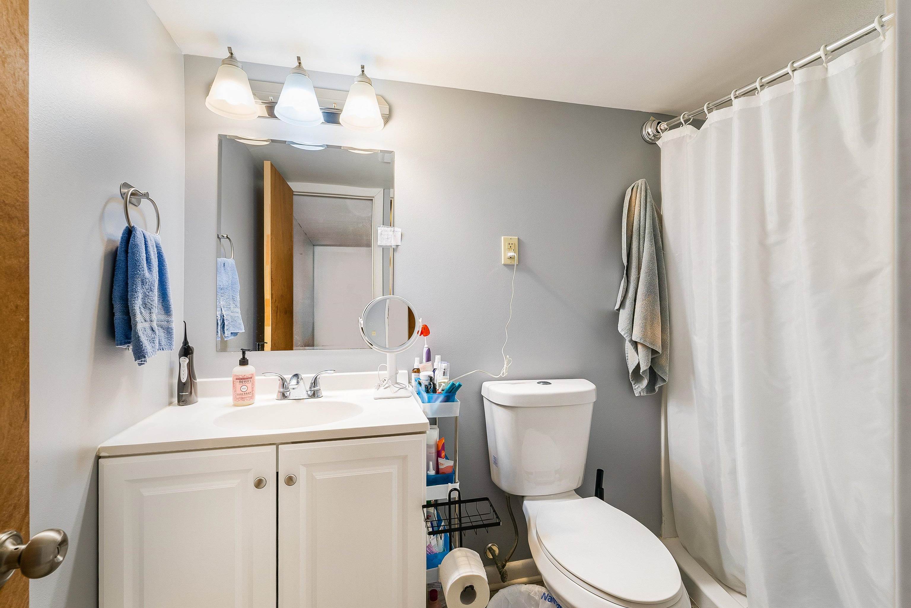 16998 E SUMMIT AVE, ELKTON, Virginia 22827, 5 Bedrooms Bedrooms, ,5 BathroomsBathrooms,Residential,16998 E SUMMIT AVE,675596 MLS # 675596