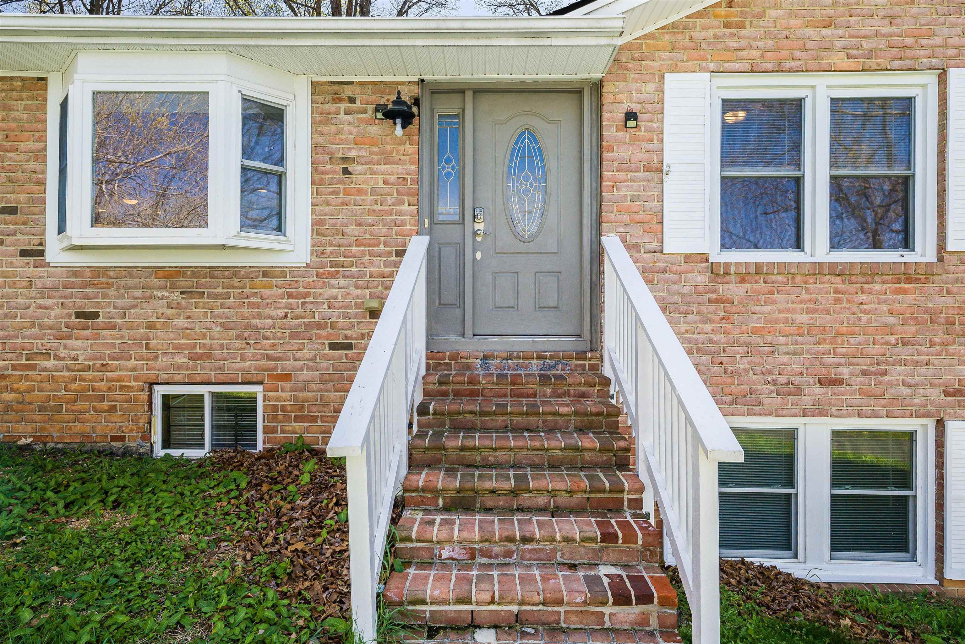 16998 E SUMMIT AVE, ELKTON, Virginia 22827, 5 Bedrooms Bedrooms, ,5 BathroomsBathrooms,Residential,16998 E SUMMIT AVE,675596 MLS # 675596