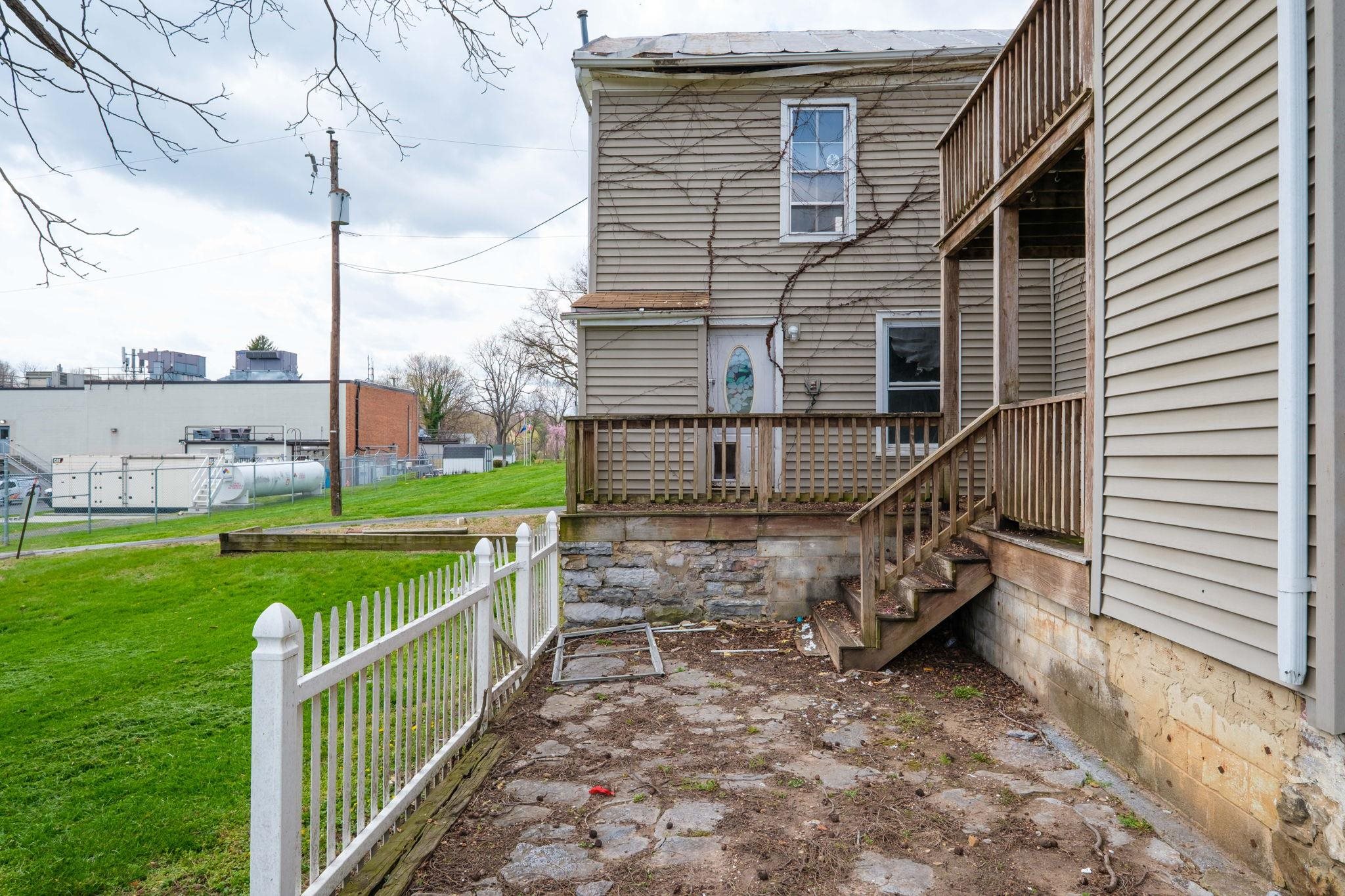 105 S HIGH ST, EDINBURG, Virginia 22842, 3 Bedrooms Bedrooms, ,1 BathroomBathrooms,Residential,105 S HIGH ST,675598 MLS # 675598