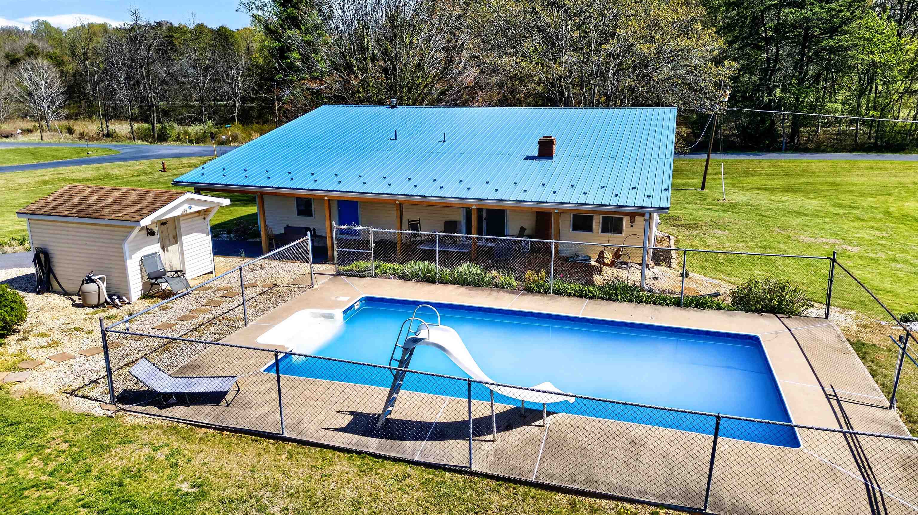 22 OAK RIDGE LN, STAUNTON, Virginia 24401, 2 Bedrooms Bedrooms, ,2 BathroomsBathrooms,Residential,22 OAK RIDGE LN,675602 MLS # 675602