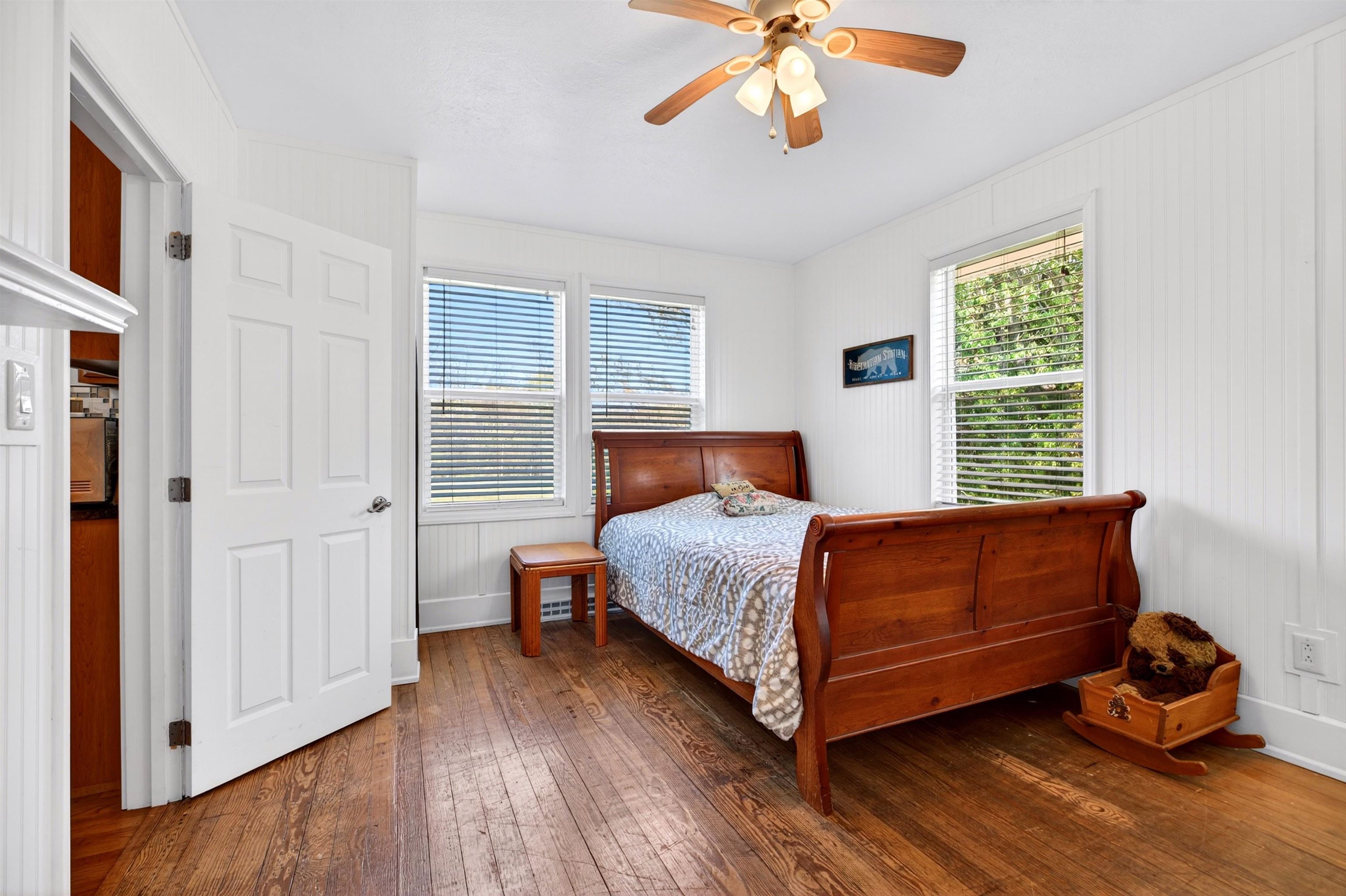 22 OAK RIDGE LN, STAUNTON, Virginia 24401, 2 Bedrooms Bedrooms, ,2 BathroomsBathrooms,Residential,22 OAK RIDGE LN,675602 MLS # 675602