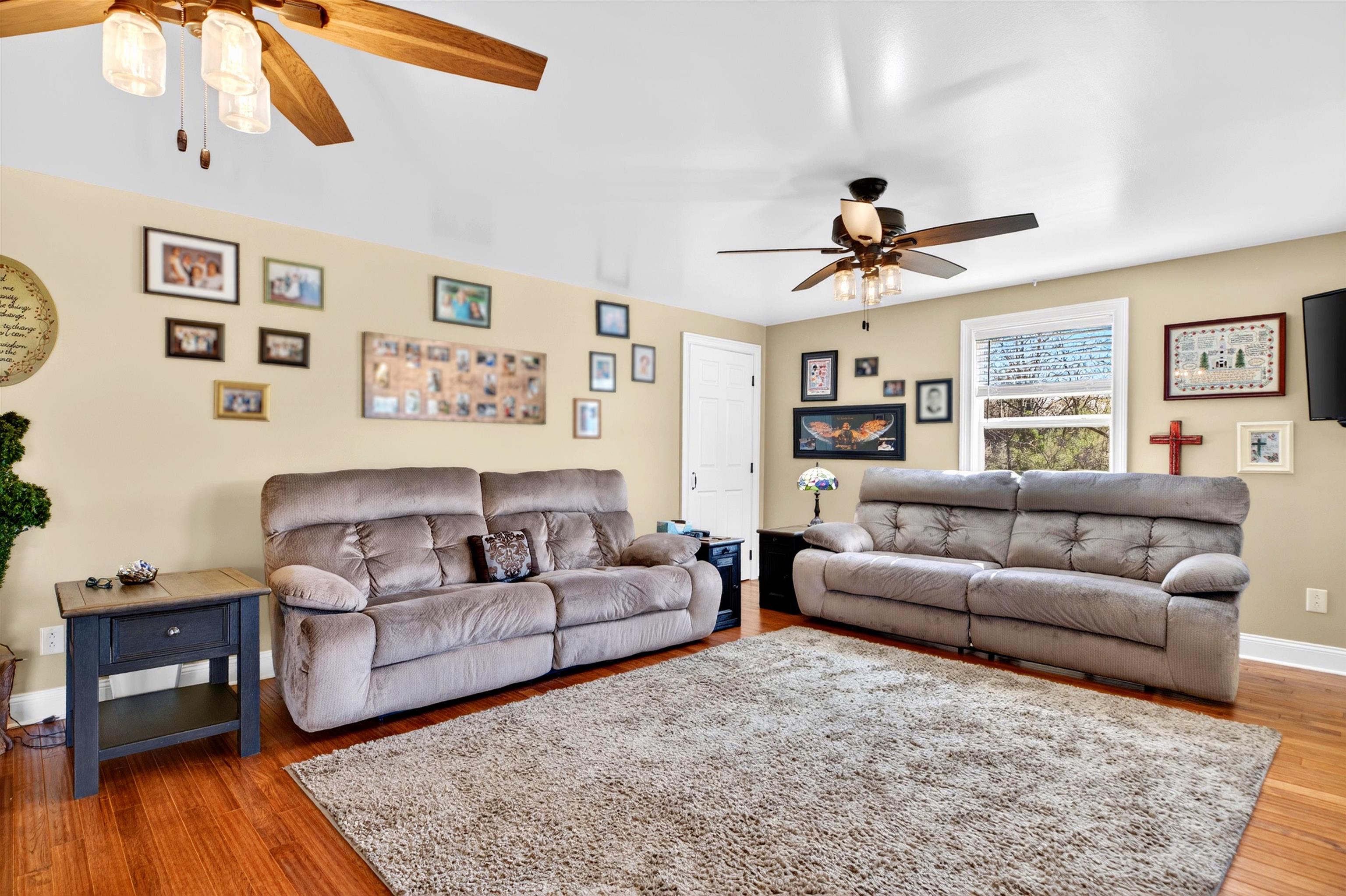 22 OAK RIDGE LN, STAUNTON, Virginia 24401, 2 Bedrooms Bedrooms, ,2 BathroomsBathrooms,Residential,22 OAK RIDGE LN,675602 MLS # 675602