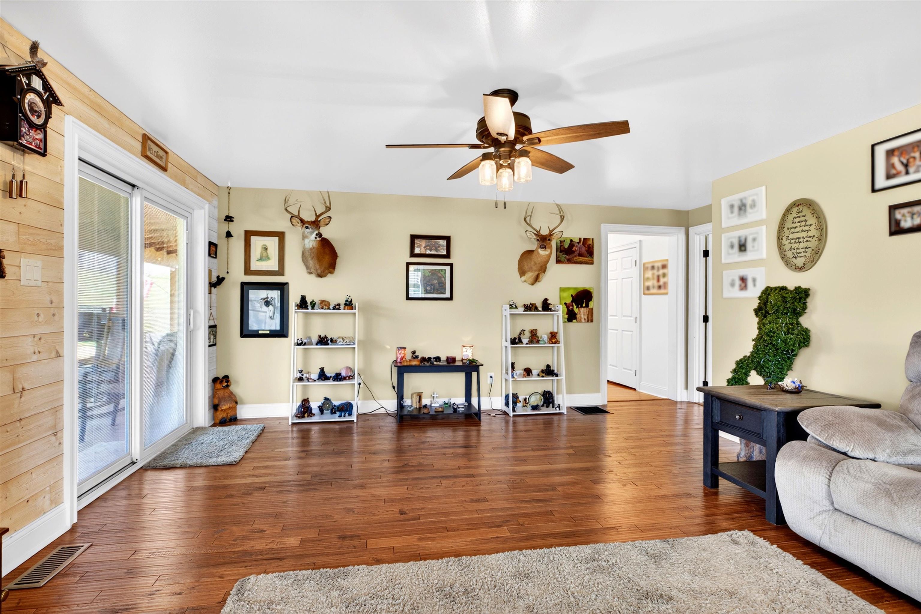 22 OAK RIDGE LN, STAUNTON, Virginia 24401, 2 Bedrooms Bedrooms, ,2 BathroomsBathrooms,Residential,22 OAK RIDGE LN,675602 MLS # 675602