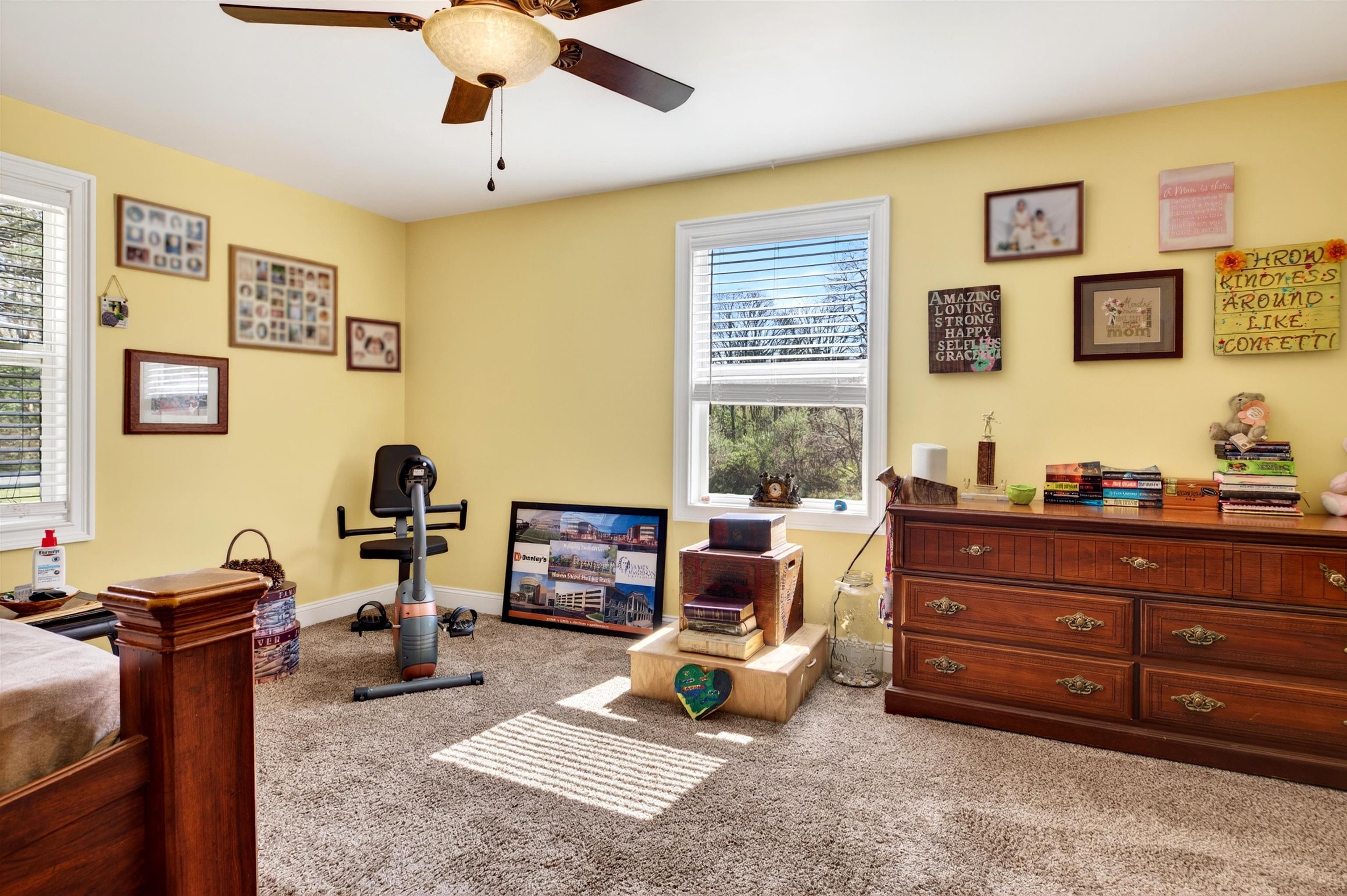 22 OAK RIDGE LN, STAUNTON, Virginia 24401, 2 Bedrooms Bedrooms, ,2 BathroomsBathrooms,Residential,22 OAK RIDGE LN,675602 MLS # 675602