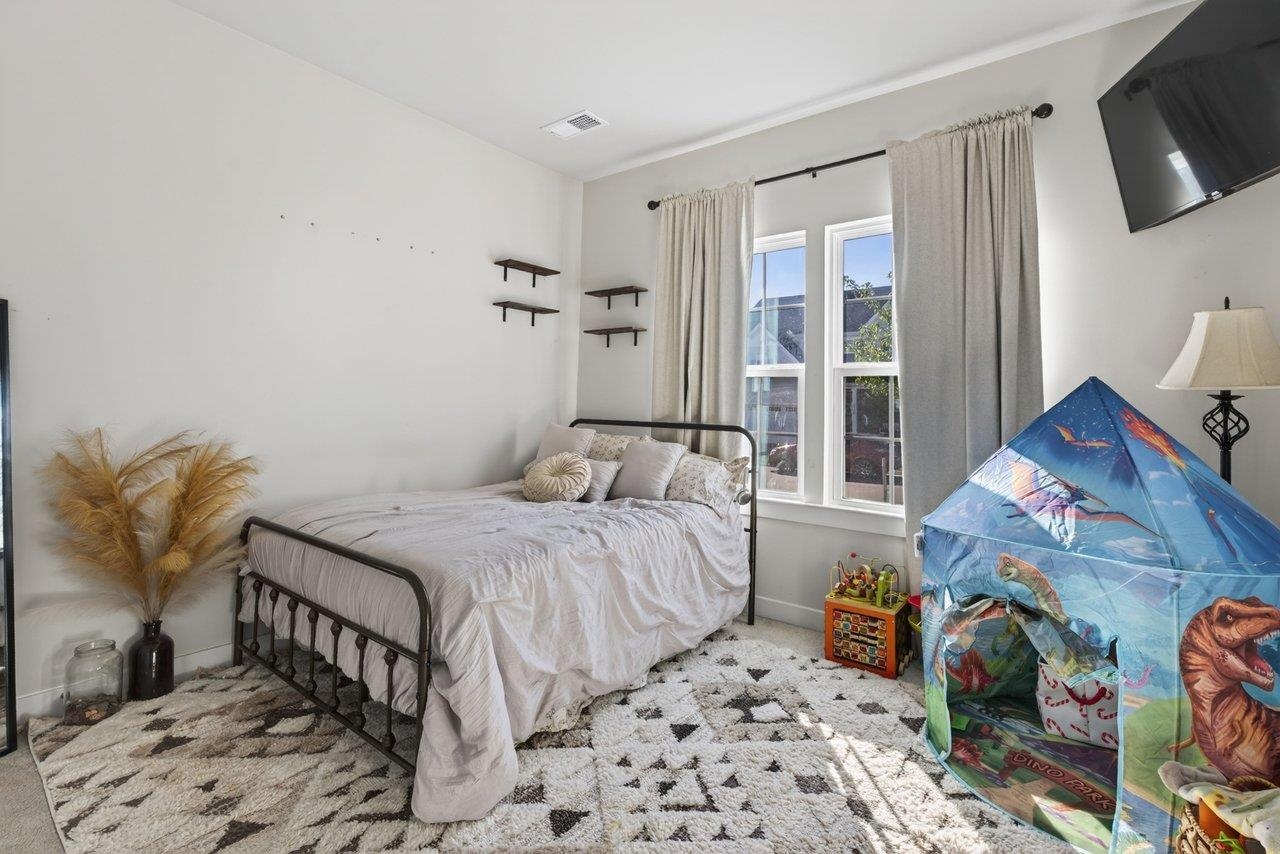 10151 BIG OAK DR, MCGAHEYSVILLE, Virginia 22840, 3 Bedrooms Bedrooms, ,2 BathroomsBathrooms,Residential,10151 BIG OAK DR,675604 MLS # 675604