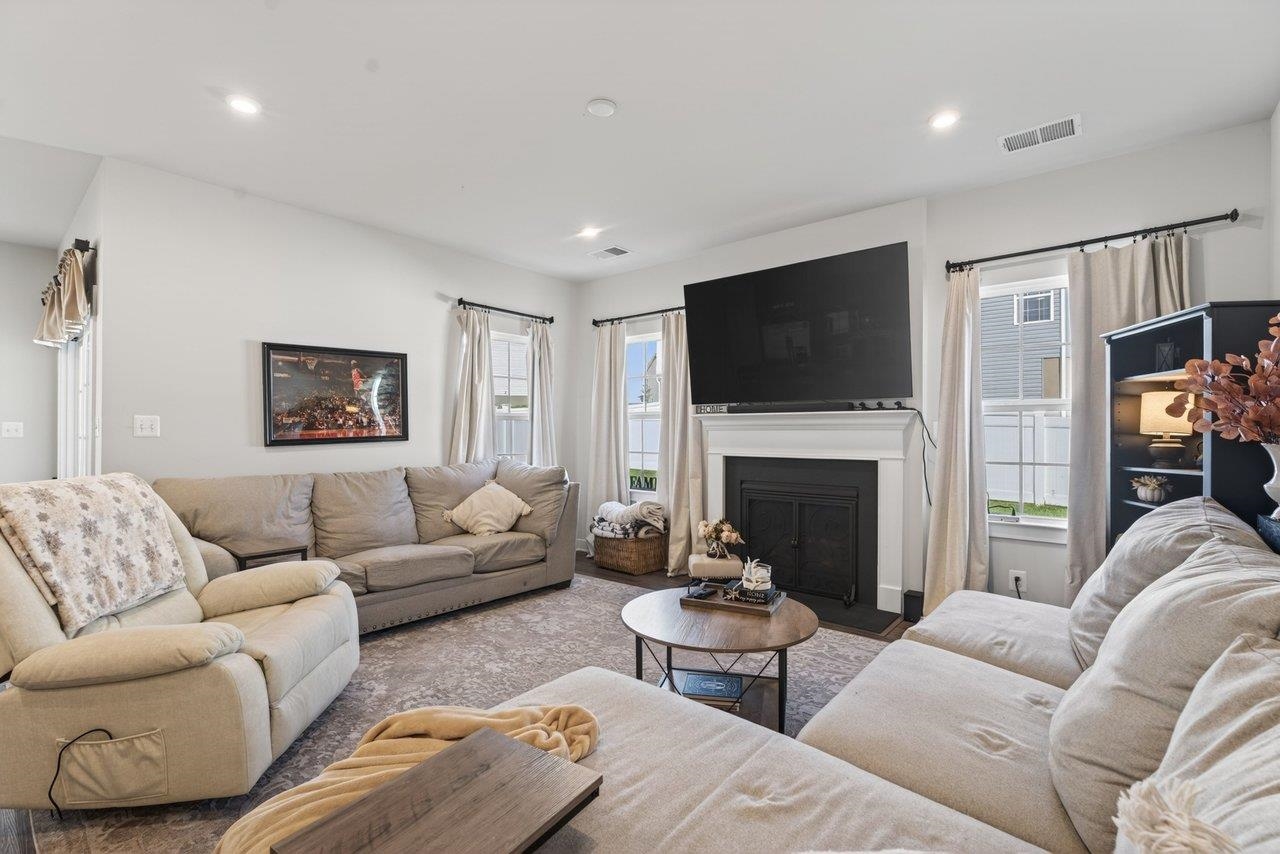 10151 BIG OAK DR, MCGAHEYSVILLE, Virginia 22840, 3 Bedrooms Bedrooms, ,2 BathroomsBathrooms,Residential,10151 BIG OAK DR,675604 MLS # 675604