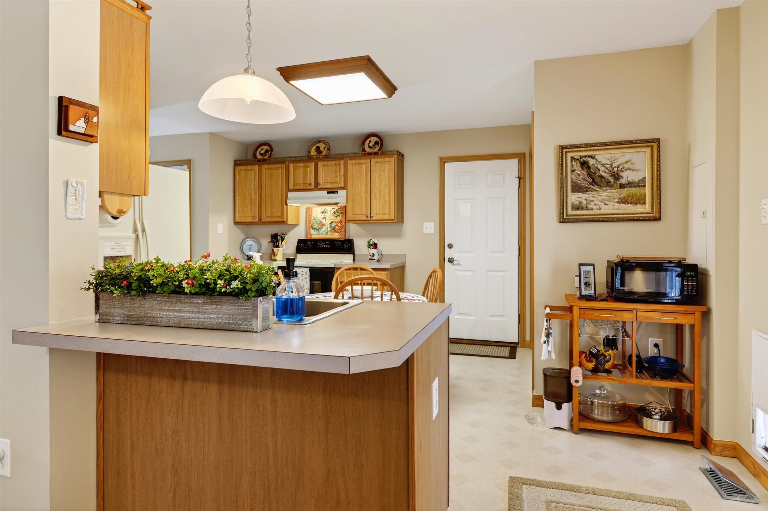 97 LAUREL OAK LN, GROTTOES, Virginia 24441, 3 Bedrooms Bedrooms, ,2 BathroomsBathrooms,Residential,97 LAUREL OAK LN,675607 MLS # 675607