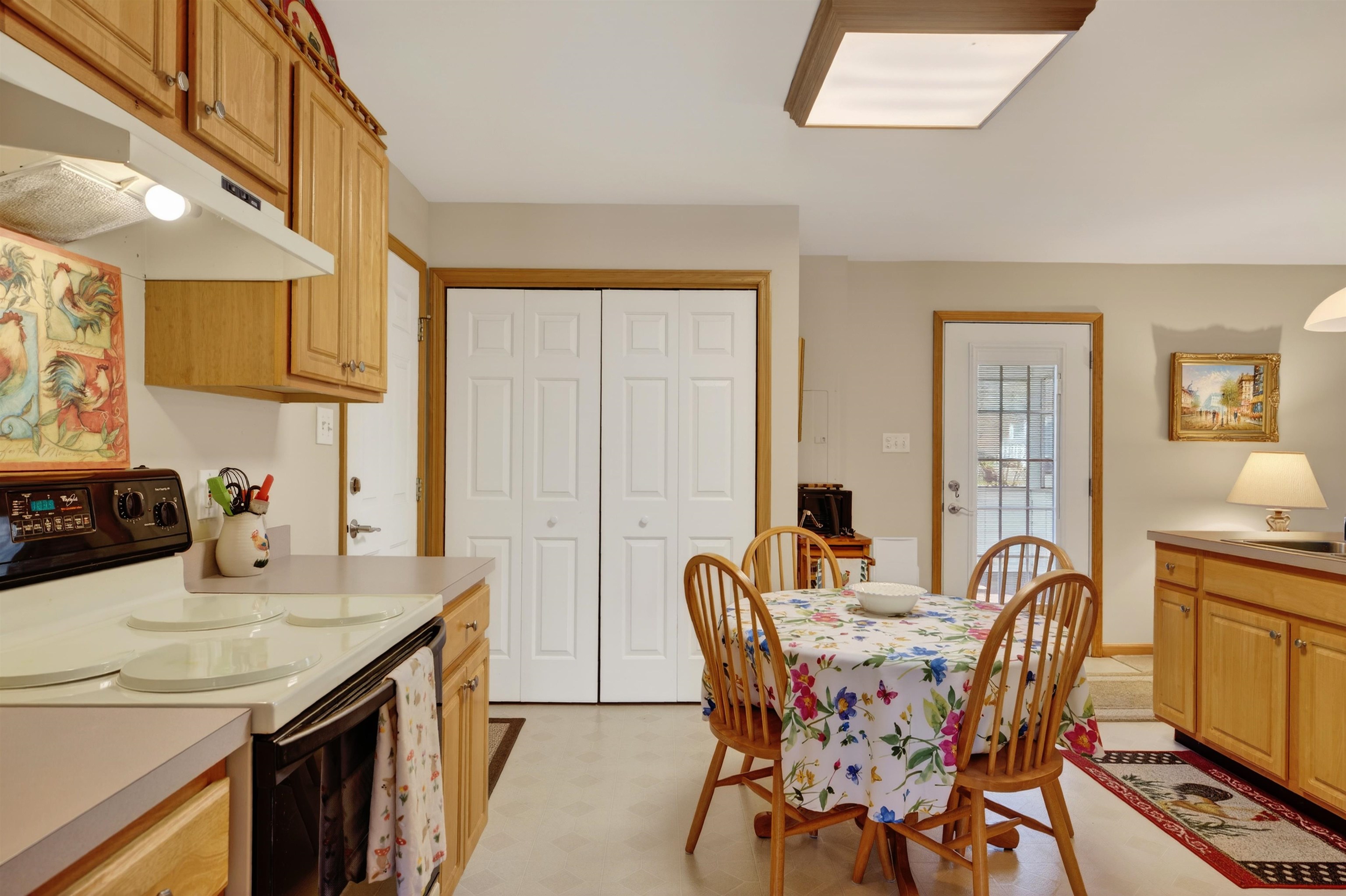 97 LAUREL OAK LN, GROTTOES, Virginia 24441, 3 Bedrooms Bedrooms, ,2 BathroomsBathrooms,Residential,97 LAUREL OAK LN,675607 MLS # 675607