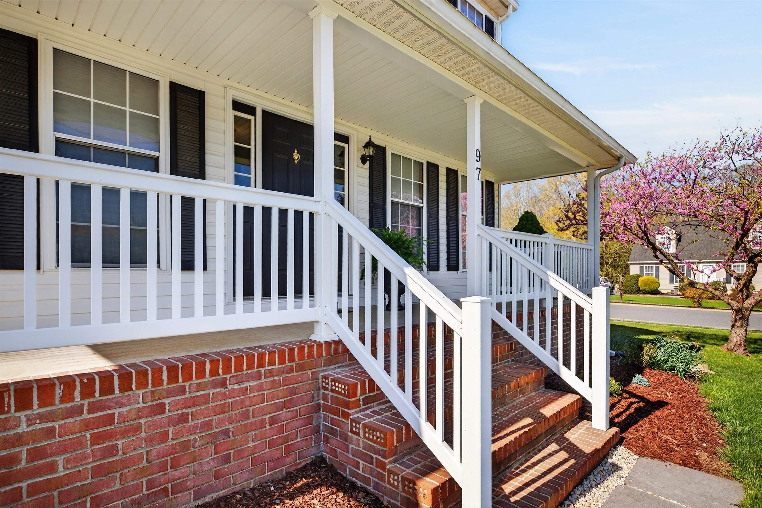 97 LAUREL OAK LN, GROTTOES, Virginia 24441, 3 Bedrooms Bedrooms, ,2 BathroomsBathrooms,Residential,97 LAUREL OAK LN,675607 MLS # 675607