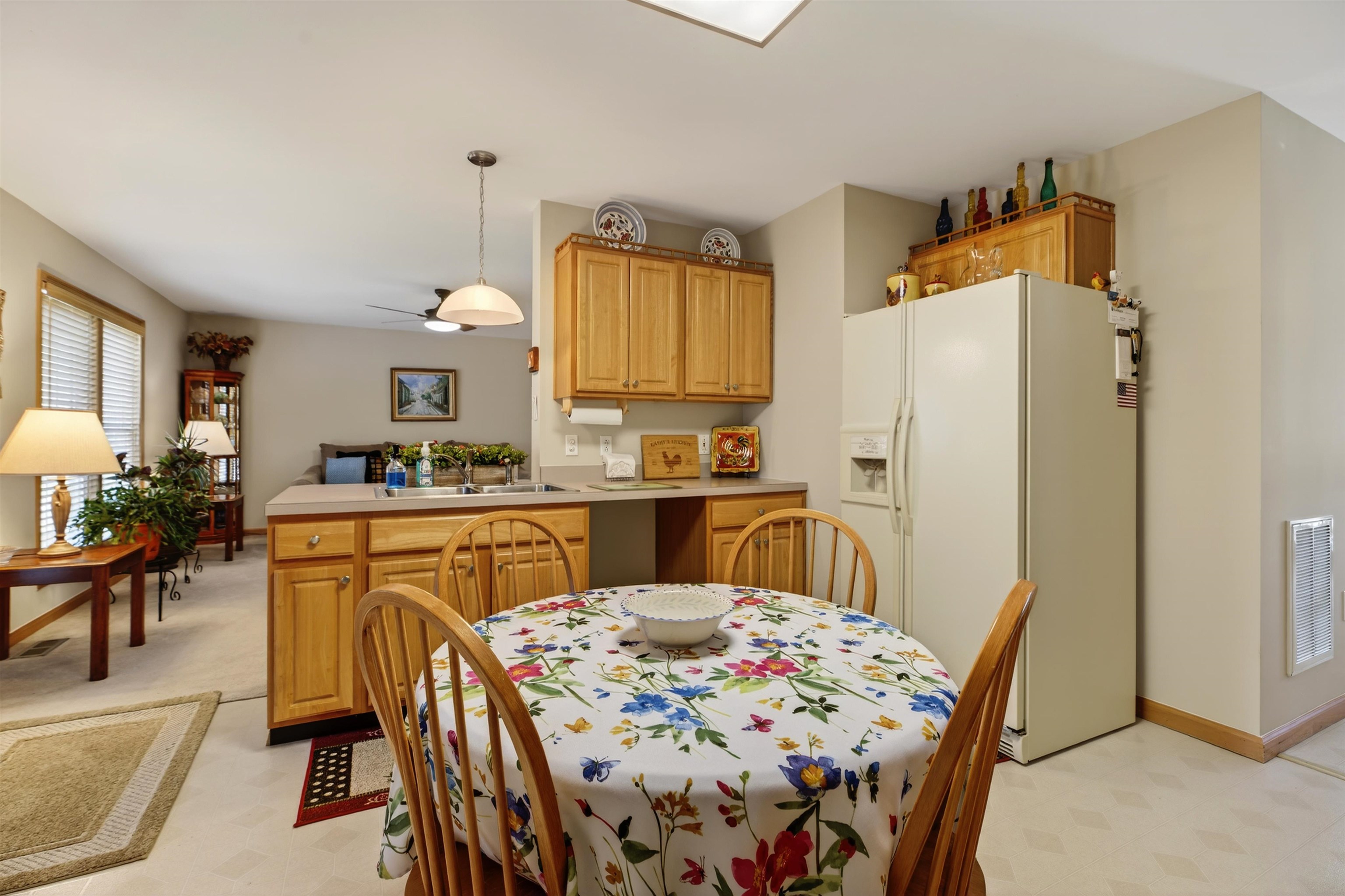 97 LAUREL OAK LN, GROTTOES, Virginia 24441, 3 Bedrooms Bedrooms, ,2 BathroomsBathrooms,Residential,97 LAUREL OAK LN,675607 MLS # 675607