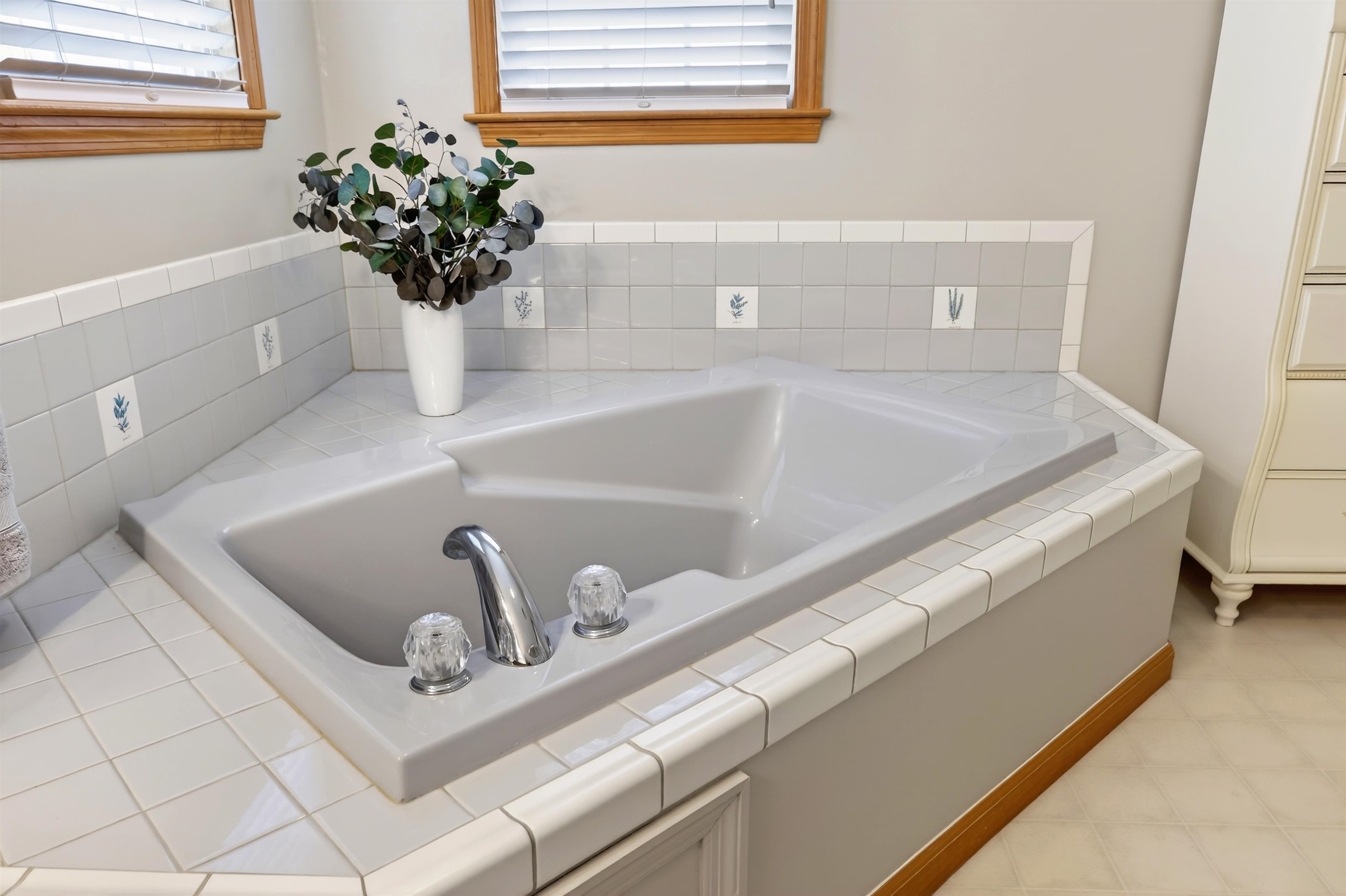 97 LAUREL OAK LN, GROTTOES, Virginia 24441, 3 Bedrooms Bedrooms, ,2 BathroomsBathrooms,Residential,97 LAUREL OAK LN,675607 MLS # 675607