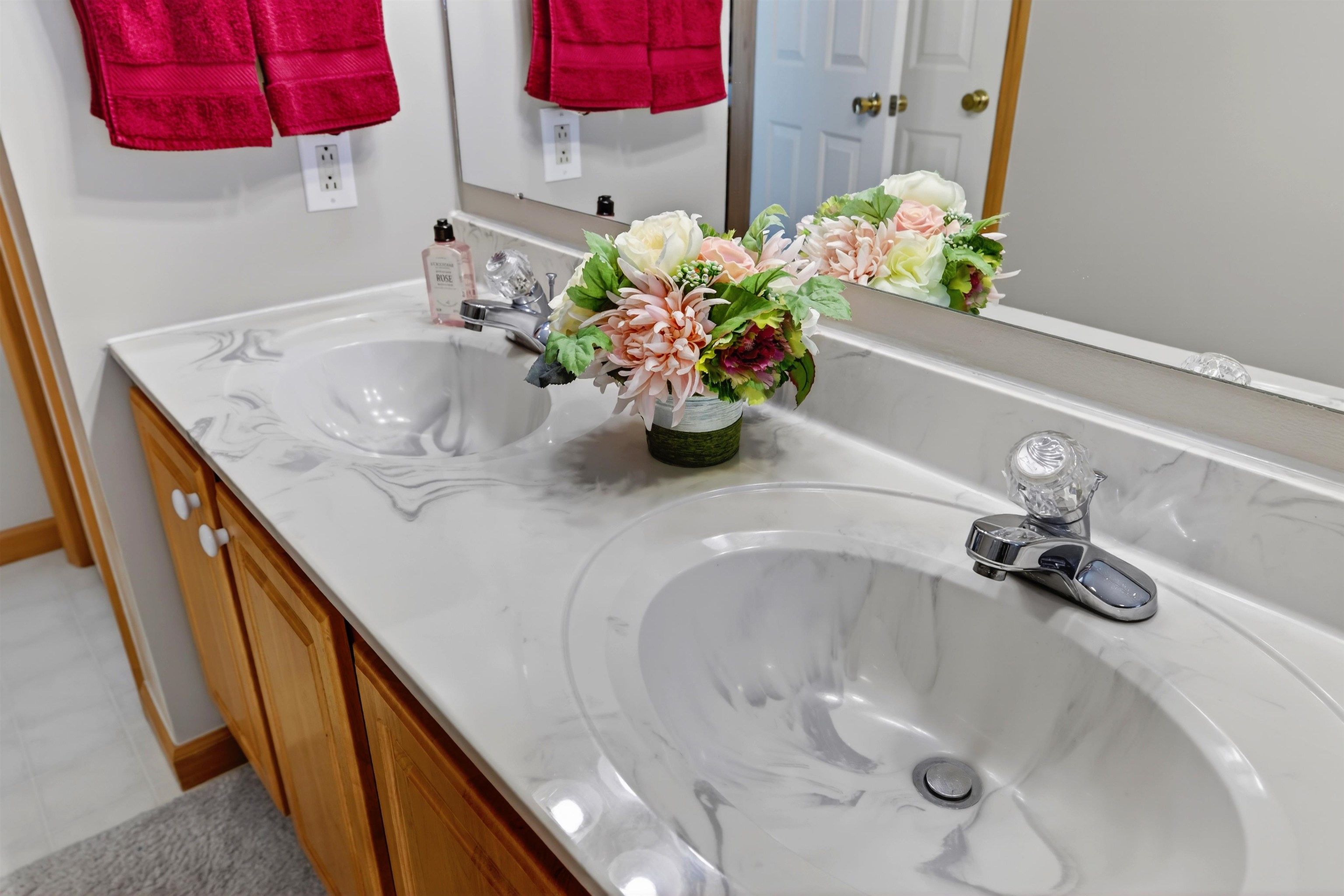 97 LAUREL OAK LN, GROTTOES, Virginia 24441, 3 Bedrooms Bedrooms, ,2 BathroomsBathrooms,Residential,97 LAUREL OAK LN,675607 MLS # 675607