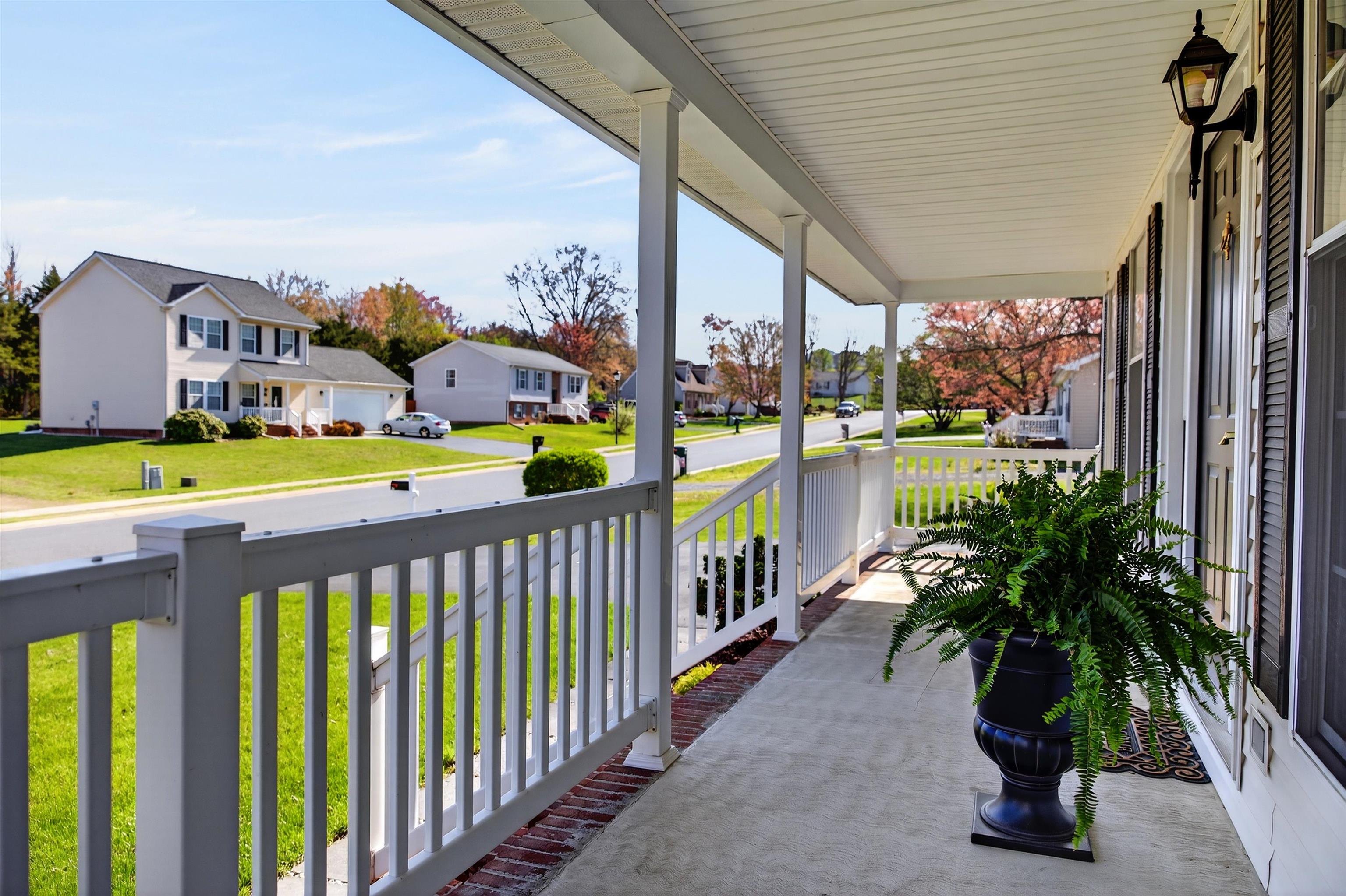 97 LAUREL OAK LN, GROTTOES, Virginia 24441, 3 Bedrooms Bedrooms, ,2 BathroomsBathrooms,Residential,97 LAUREL OAK LN,675607 MLS # 675607