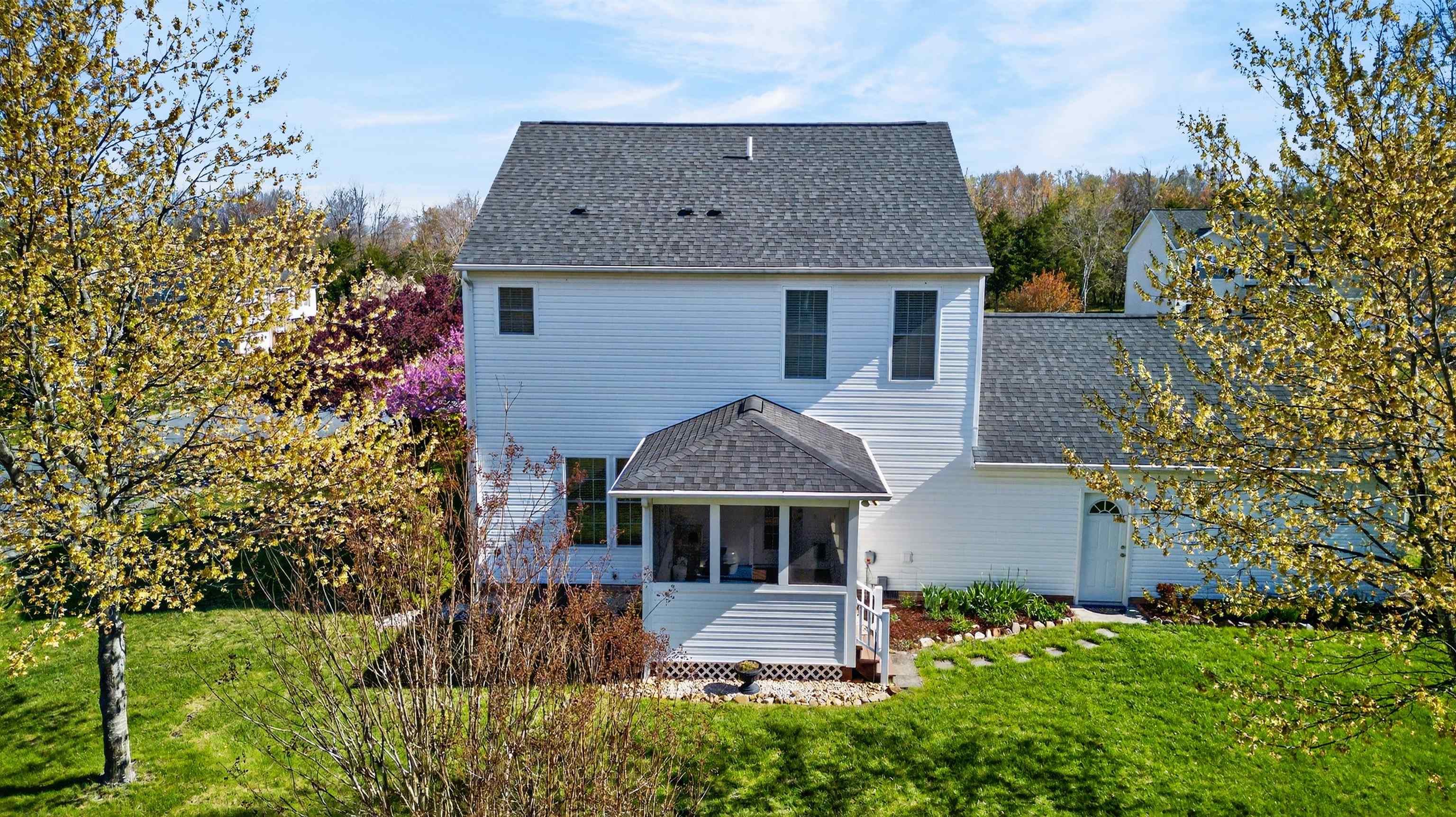 97 LAUREL OAK LN, GROTTOES, Virginia 24441, 3 Bedrooms Bedrooms, ,2 BathroomsBathrooms,Residential,97 LAUREL OAK LN,675607 MLS # 675607