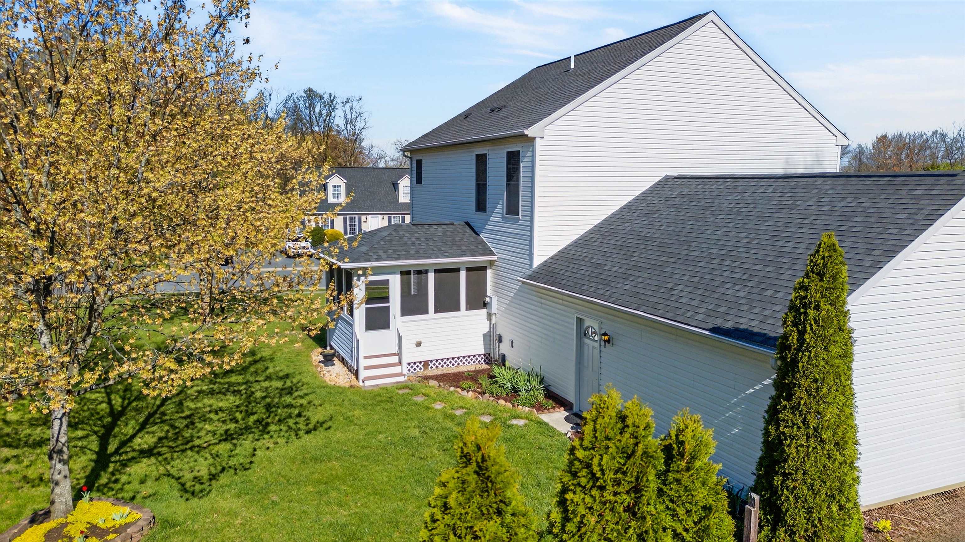 97 LAUREL OAK LN, GROTTOES, Virginia 24441, 3 Bedrooms Bedrooms, ,2 BathroomsBathrooms,Residential,97 LAUREL OAK LN,675607 MLS # 675607