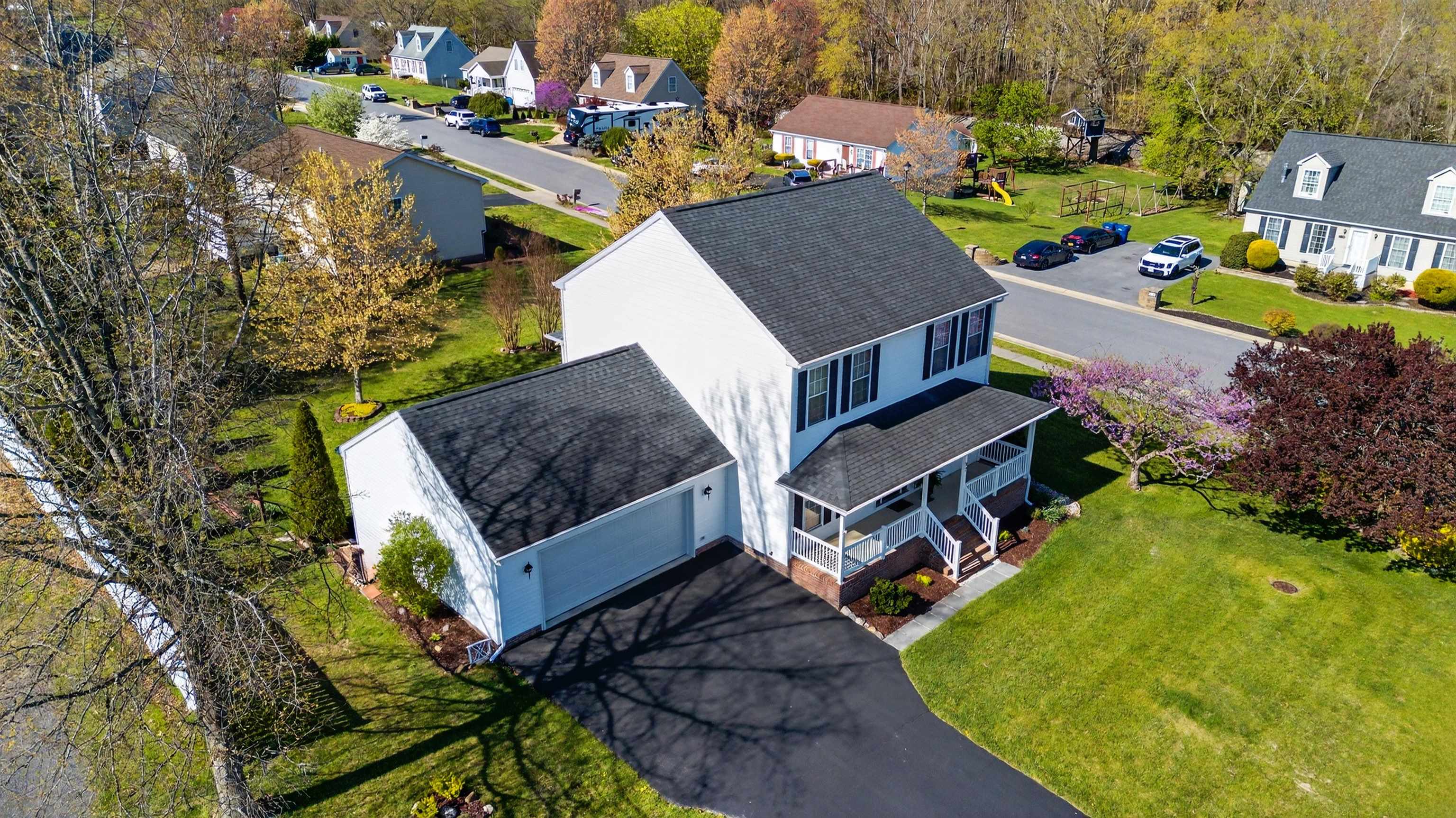 97 LAUREL OAK LN, GROTTOES, Virginia 24441, 3 Bedrooms Bedrooms, ,2 BathroomsBathrooms,Residential,97 LAUREL OAK LN,675607 MLS # 675607