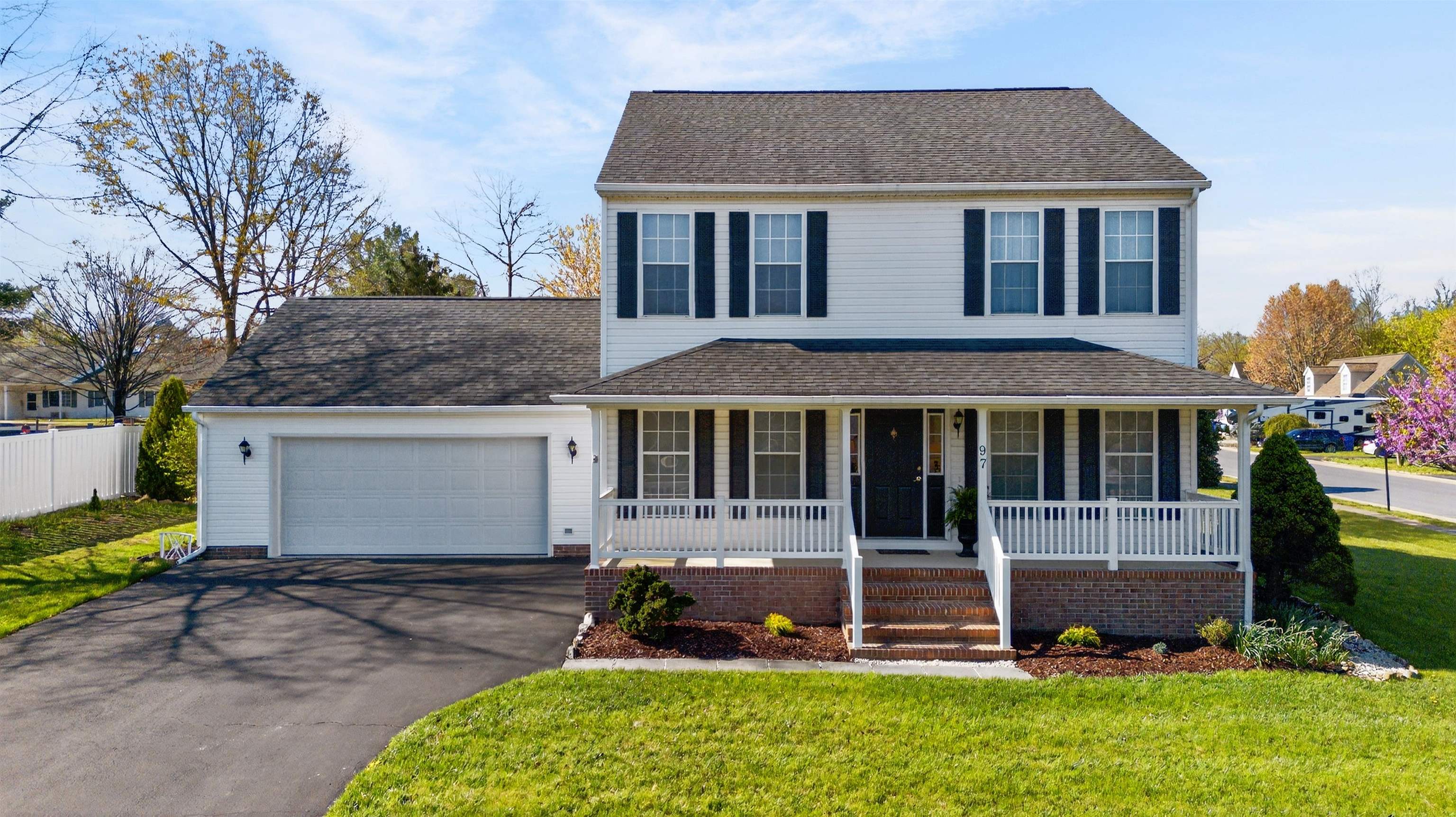 97 LAUREL OAK LN, GROTTOES, Virginia 24441, 3 Bedrooms Bedrooms, ,2 BathroomsBathrooms,Residential,97 LAUREL OAK LN,675607 MLS # 675607