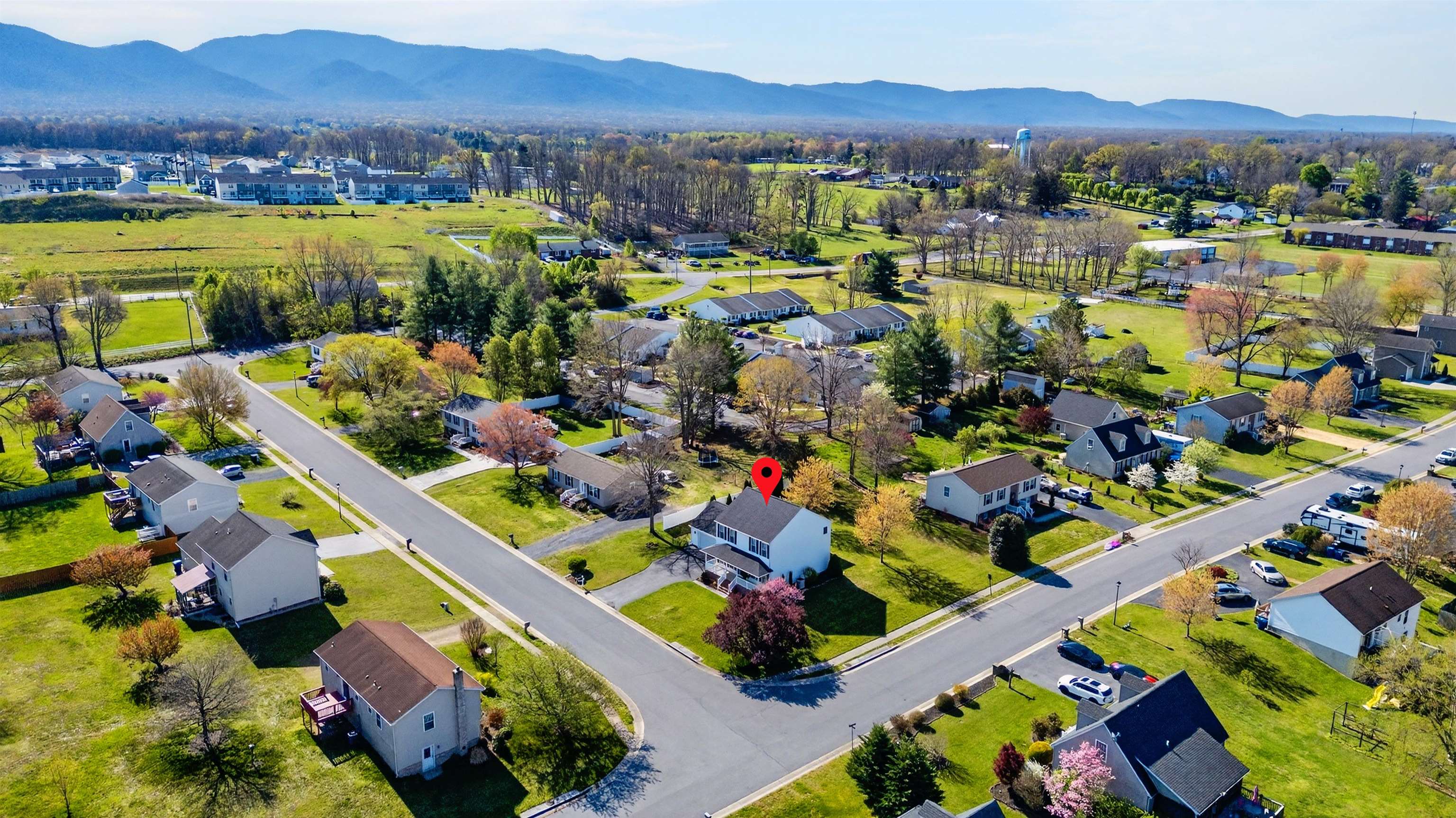 97 LAUREL OAK LN, GROTTOES, Virginia 24441, 3 Bedrooms Bedrooms, ,2 BathroomsBathrooms,Residential,97 LAUREL OAK LN,675607 MLS # 675607