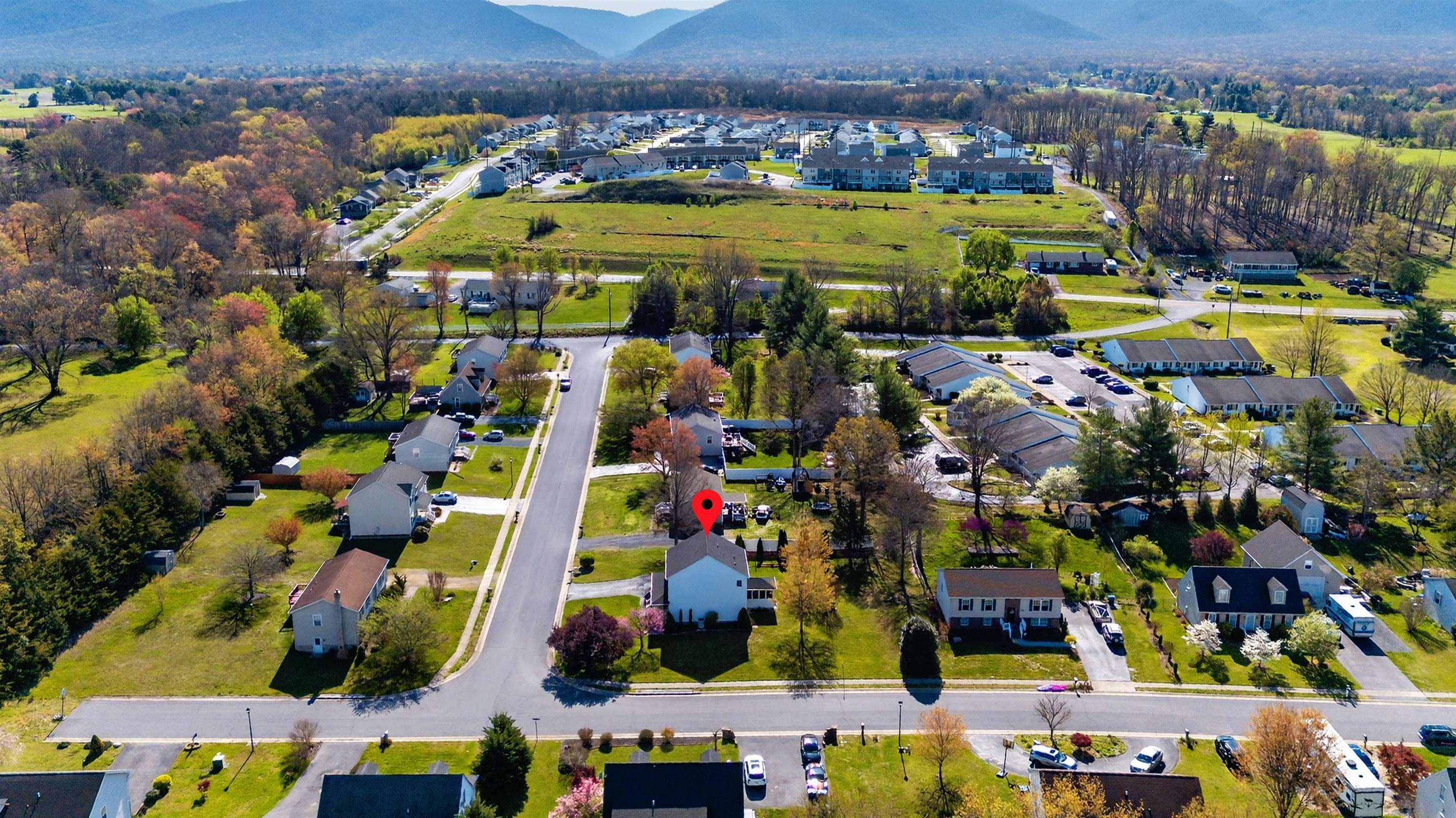 97 LAUREL OAK LN, GROTTOES, Virginia 24441, 3 Bedrooms Bedrooms, ,2 BathroomsBathrooms,Residential,97 LAUREL OAK LN,675607 MLS # 675607