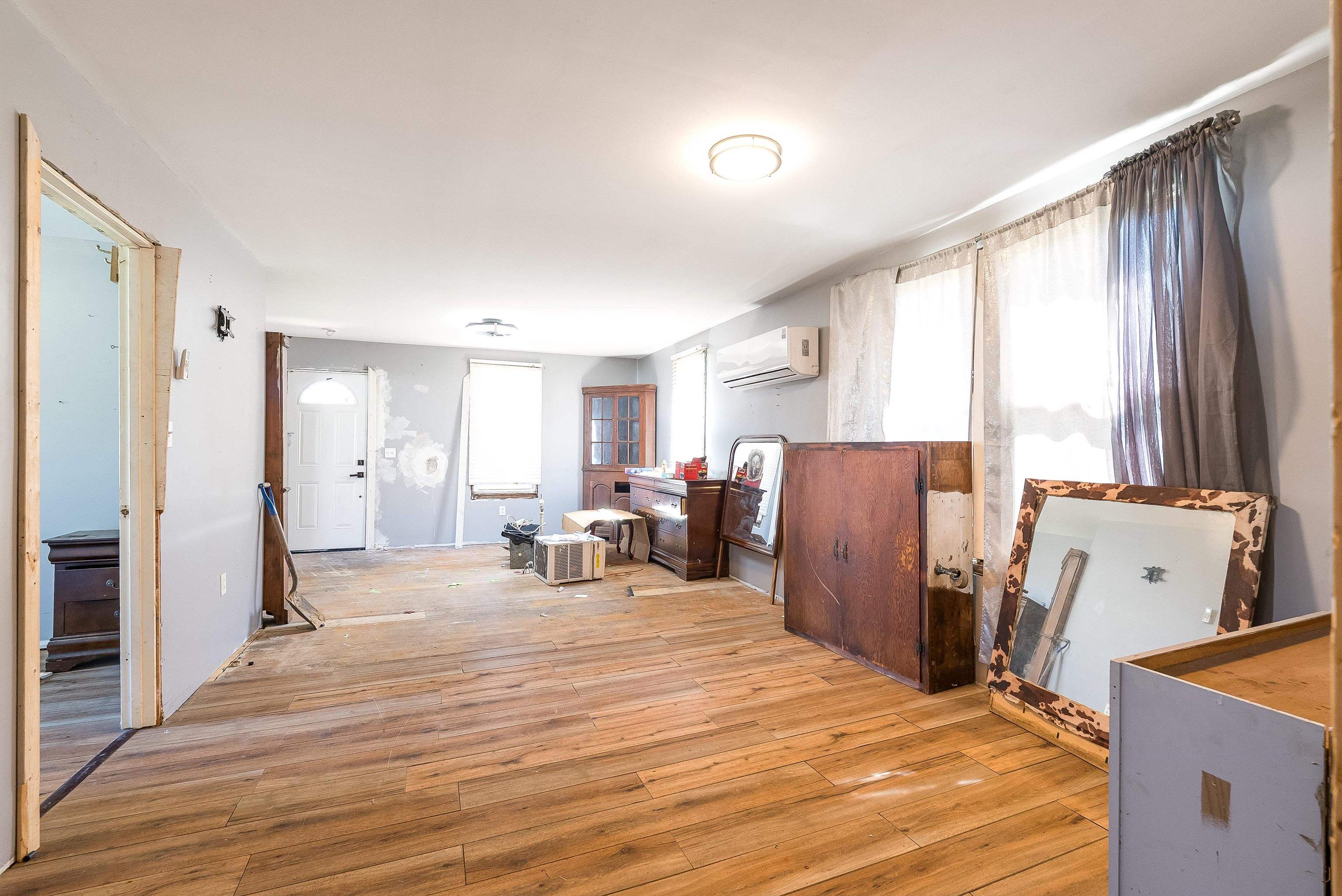 505 EIGHTH ST, SHENANDOAH, Virginia 22849, 2 Bedrooms Bedrooms, ,1 BathroomBathrooms,Residential,505 EIGHTH ST,675609 MLS # 675609