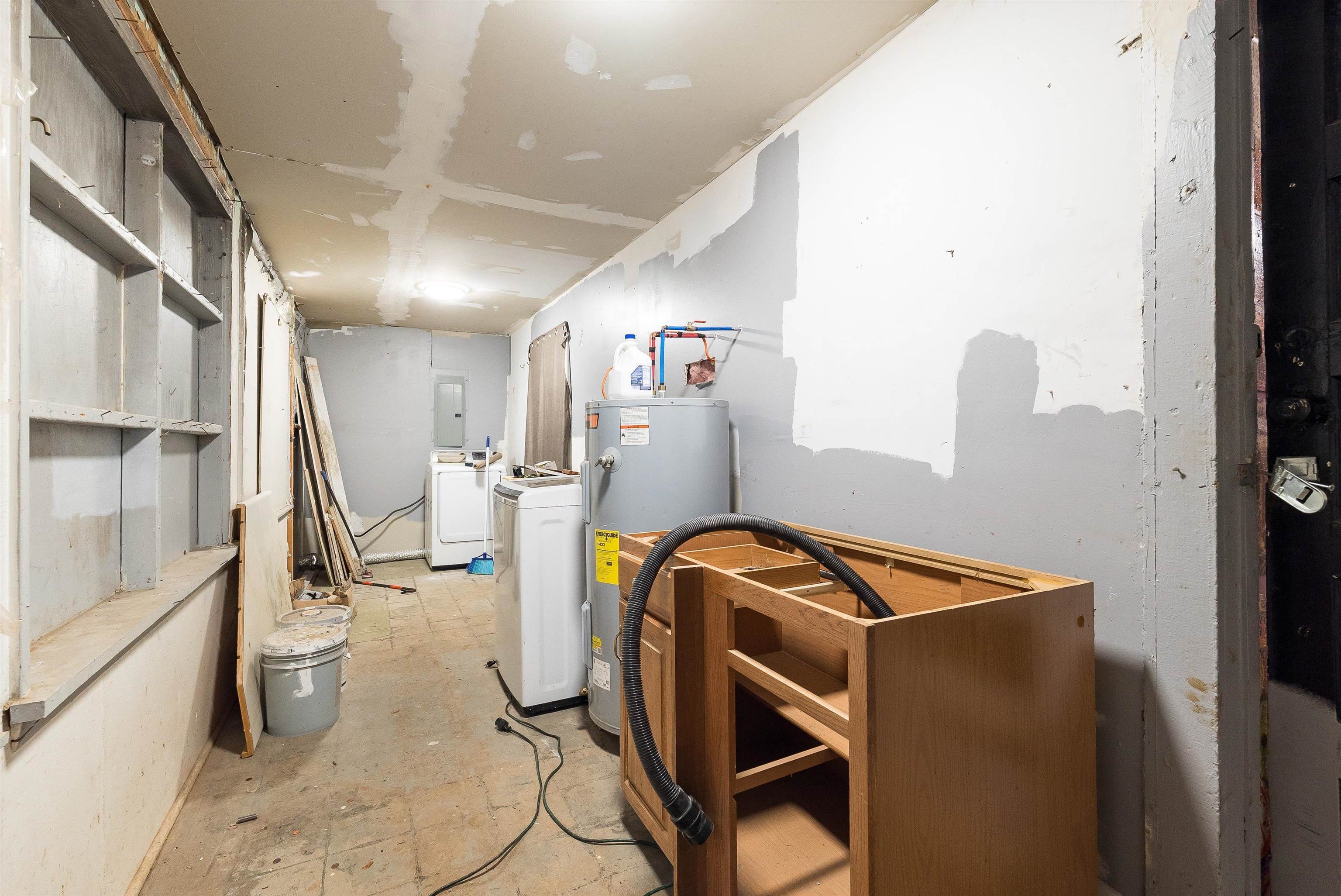 505 EIGHTH ST, SHENANDOAH, Virginia 22849, 2 Bedrooms Bedrooms, ,1 BathroomBathrooms,Residential,505 EIGHTH ST,675609 MLS # 675609