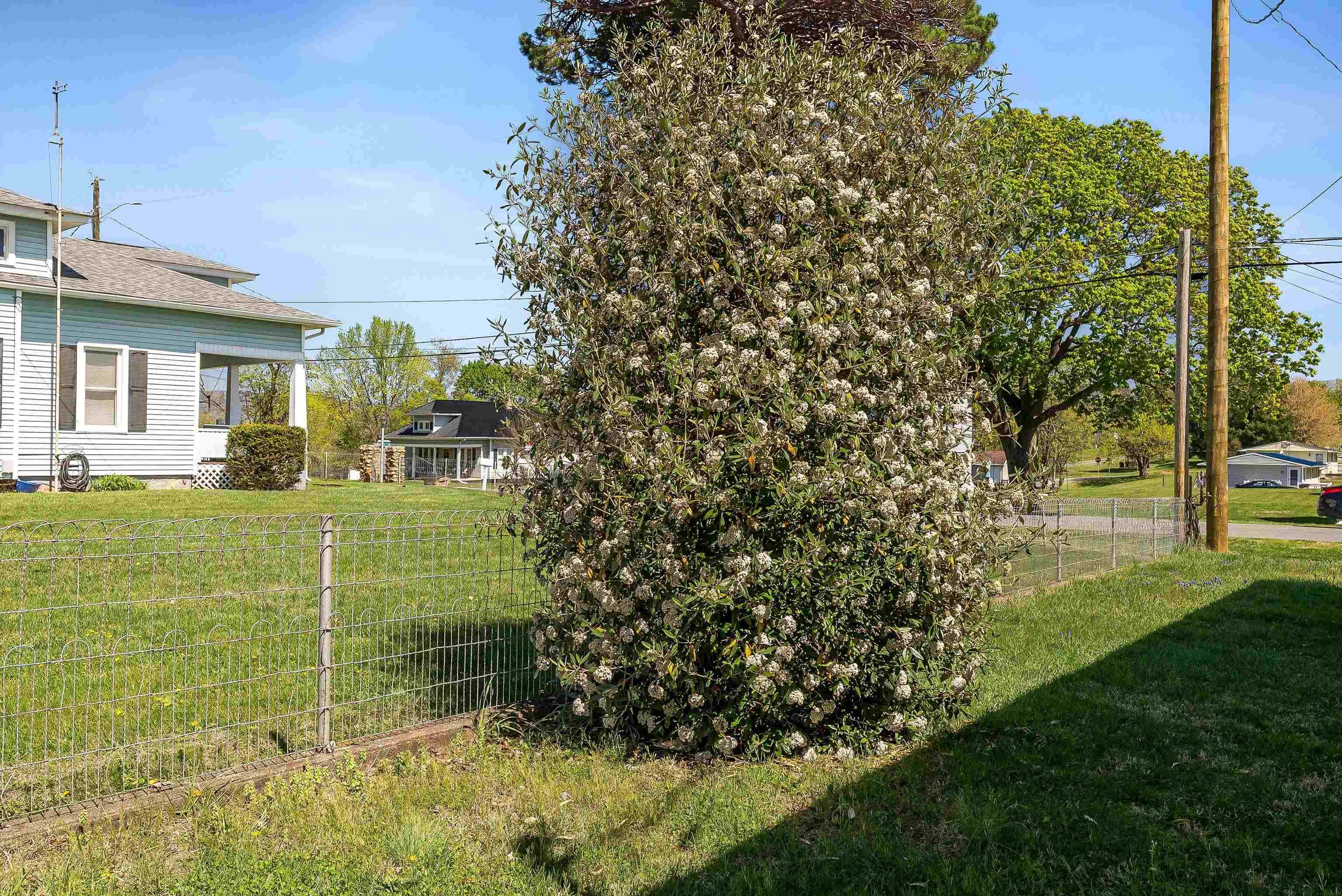 505 EIGHTH ST, SHENANDOAH, Virginia 22849, 2 Bedrooms Bedrooms, ,1 BathroomBathrooms,Residential,505 EIGHTH ST,675609 MLS # 675609