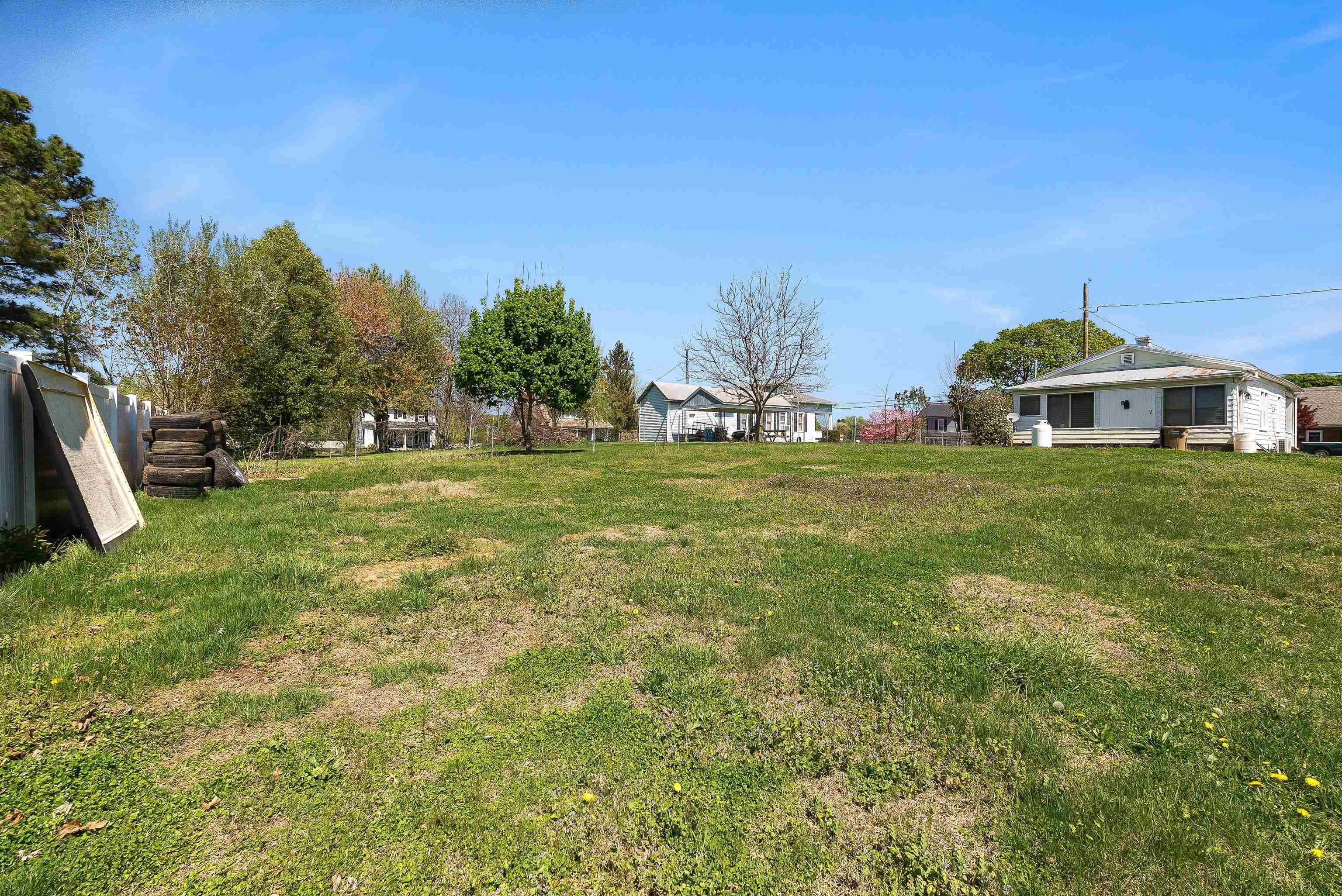 505 EIGHTH ST, SHENANDOAH, Virginia 22849, 2 Bedrooms Bedrooms, ,1 BathroomBathrooms,Residential,505 EIGHTH ST,675609 MLS # 675609