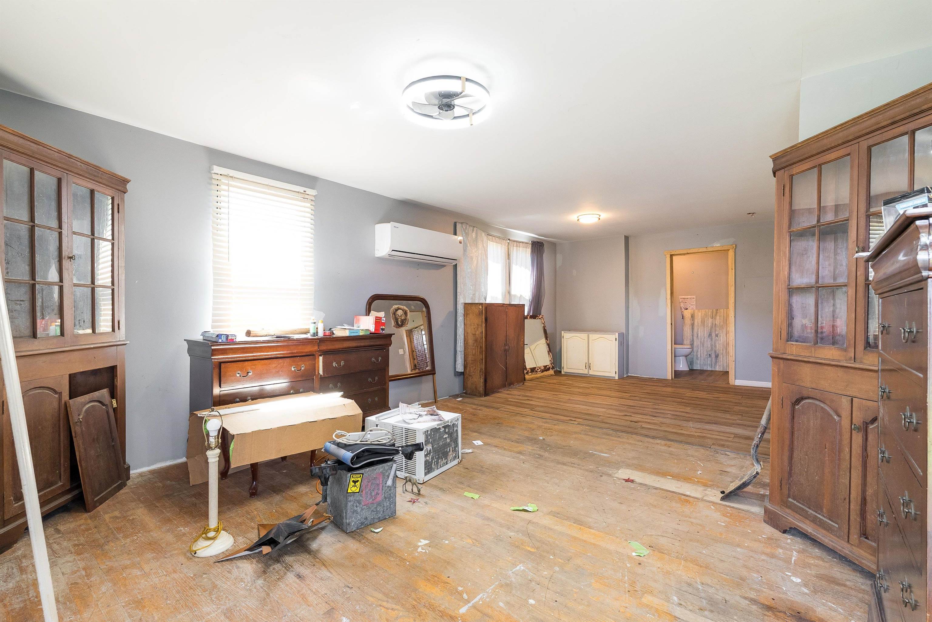 505 EIGHTH ST, SHENANDOAH, Virginia 22849, 2 Bedrooms Bedrooms, ,1 BathroomBathrooms,Residential,505 EIGHTH ST,675609 MLS # 675609