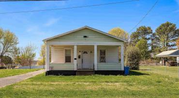 505 EIGHTH ST, SHENANDOAH, Virginia 22849, 2 Bedrooms Bedrooms, ,1 BathroomBathrooms,Residential,505 EIGHTH ST,675609 MLS # 675609