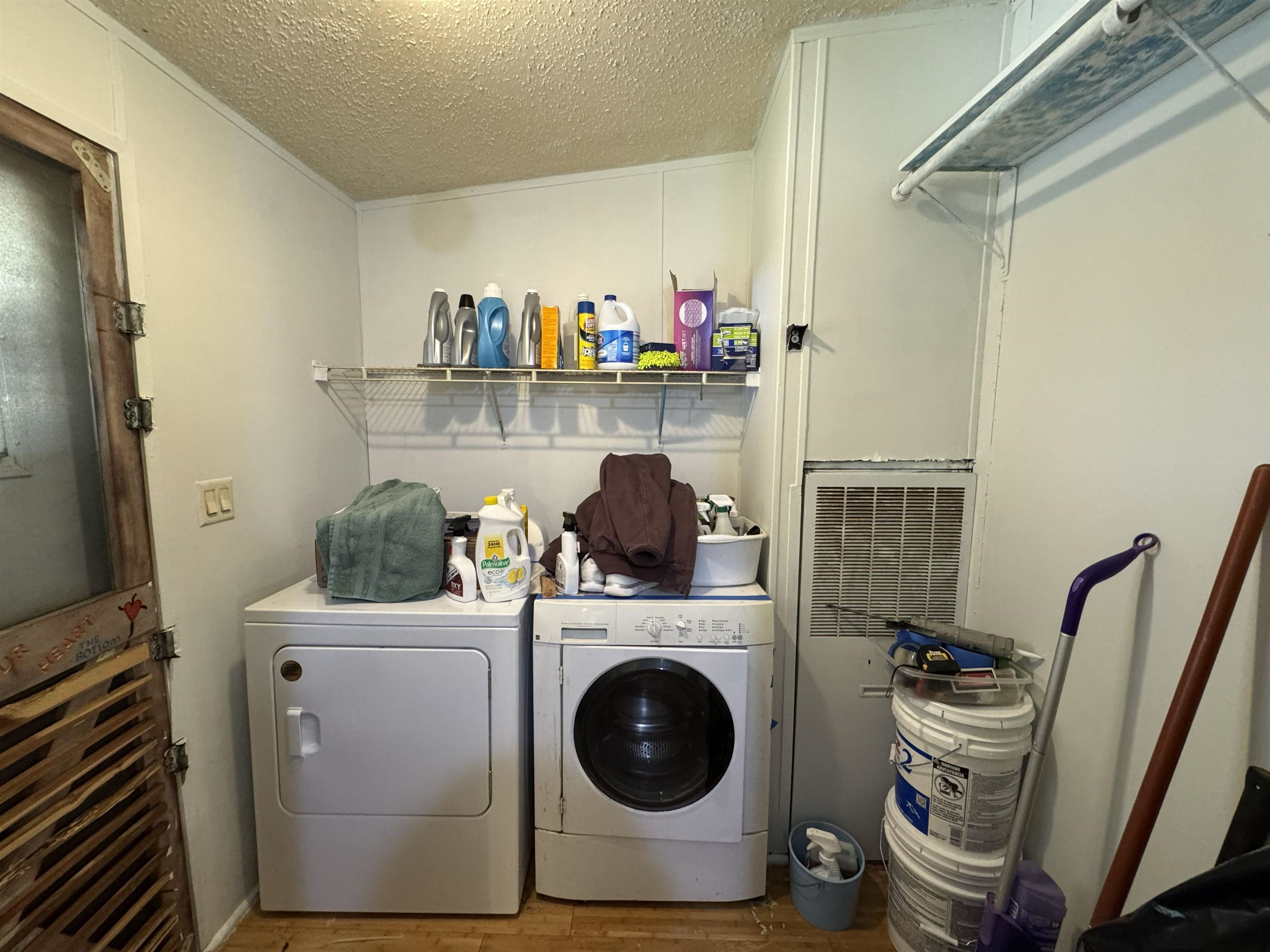 67 BOTTOM LN, LYNDHURST, Virginia 22952, 3 Bedrooms Bedrooms, ,2 BathroomsBathrooms,Residential,67 BOTTOM LN,675613 MLS # 675613