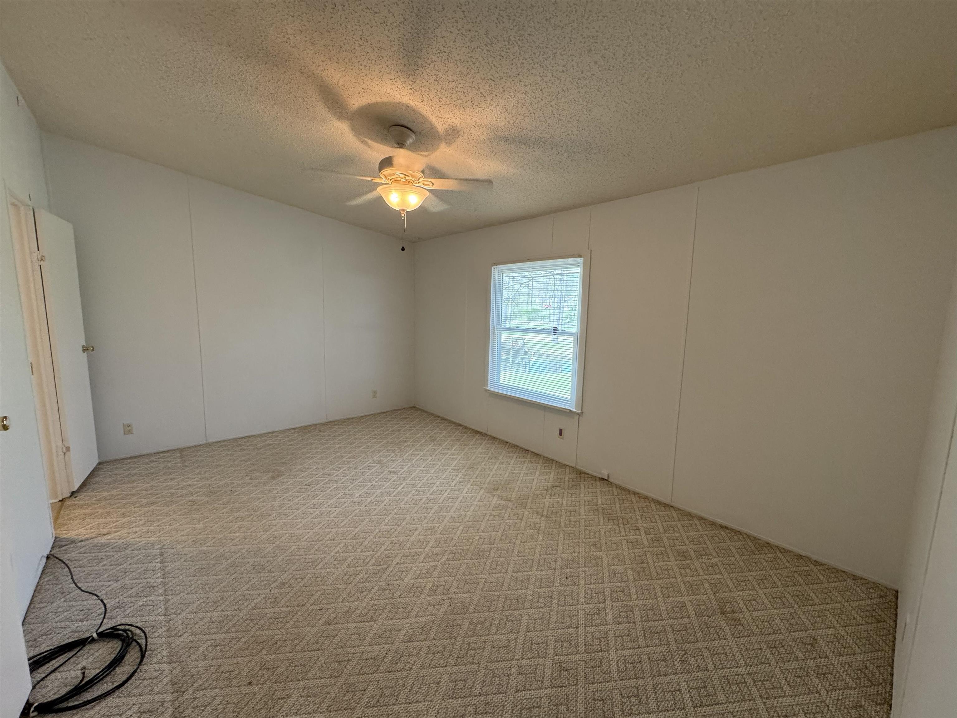 67 BOTTOM LN, LYNDHURST, Virginia 22952, 3 Bedrooms Bedrooms, ,2 BathroomsBathrooms,Residential,67 BOTTOM LN,675613 MLS # 675613