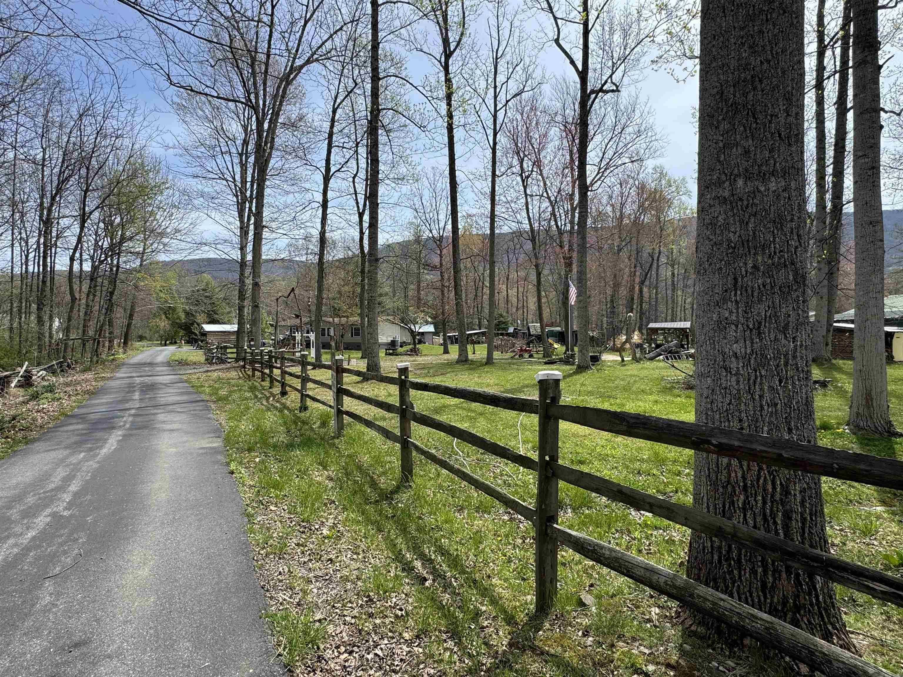 67 BOTTOM LN, LYNDHURST, Virginia 22952, 3 Bedrooms Bedrooms, ,2 BathroomsBathrooms,Residential,67 BOTTOM LN,675613 MLS # 675613