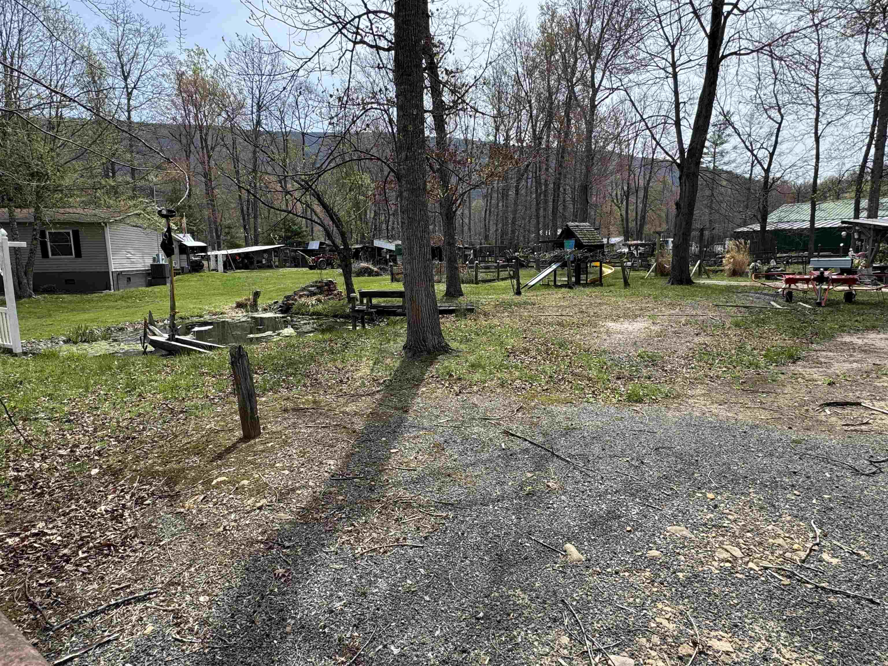 67 BOTTOM LN, LYNDHURST, Virginia 22952, 3 Bedrooms Bedrooms, ,2 BathroomsBathrooms,Residential,67 BOTTOM LN,675613 MLS # 675613