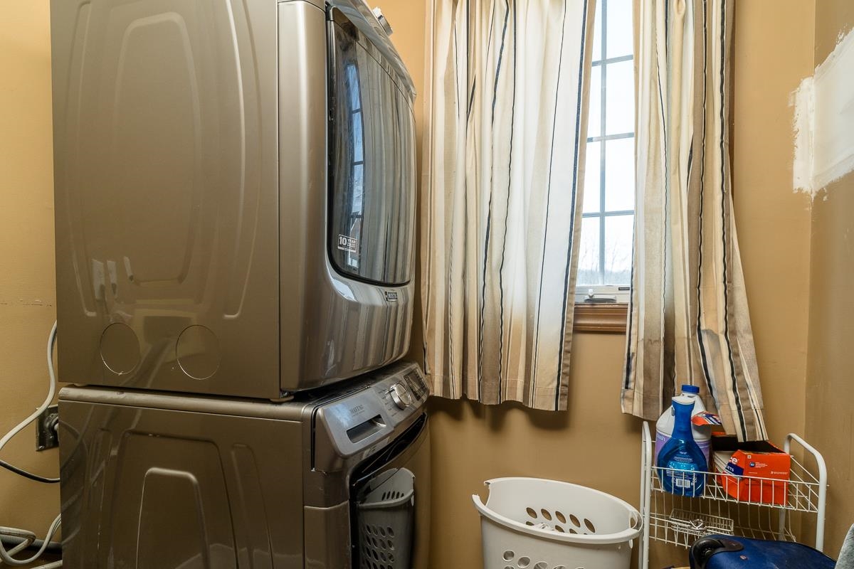 86 MEADOW GLEN DR, STAUNTON, Virginia 24401, 4 Bedrooms Bedrooms, ,2 BathroomsBathrooms,Residential,86 MEADOW GLEN DR,675618 MLS # 675618