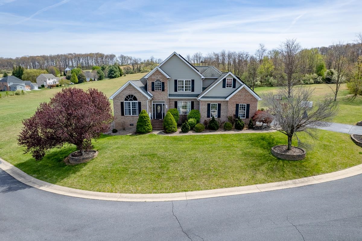 86 MEADOW GLEN DR, STAUNTON, Virginia 24401, 4 Bedrooms Bedrooms, ,2 BathroomsBathrooms,Residential,86 MEADOW GLEN DR,675618 MLS # 675618