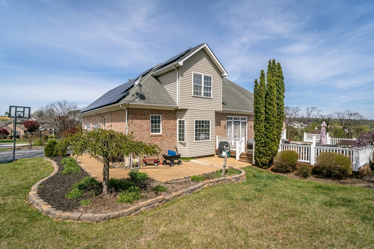 86 MEADOW GLEN DR, STAUNTON, Virginia 24401, 4 Bedrooms Bedrooms, ,2 BathroomsBathrooms,Residential,86 MEADOW GLEN DR,675618 MLS # 675618