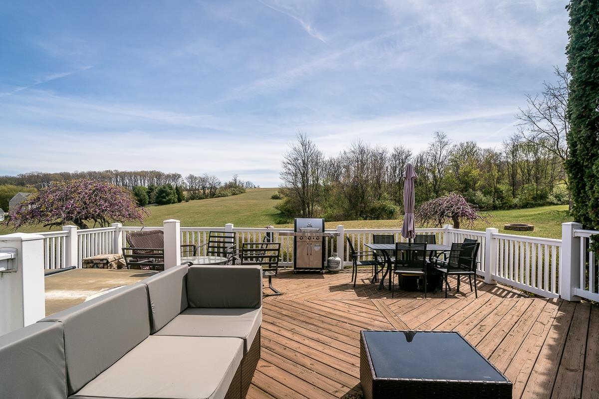 86 MEADOW GLEN DR, STAUNTON, Virginia 24401, 4 Bedrooms Bedrooms, ,2 BathroomsBathrooms,Residential,86 MEADOW GLEN DR,675618 MLS # 675618