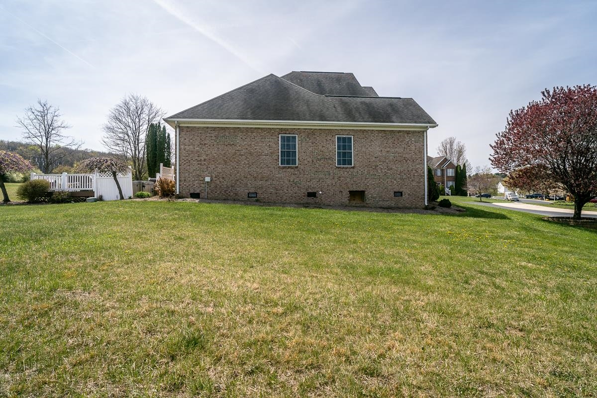 86 MEADOW GLEN DR, STAUNTON, Virginia 24401, 4 Bedrooms Bedrooms, ,2 BathroomsBathrooms,Residential,86 MEADOW GLEN DR,675618 MLS # 675618