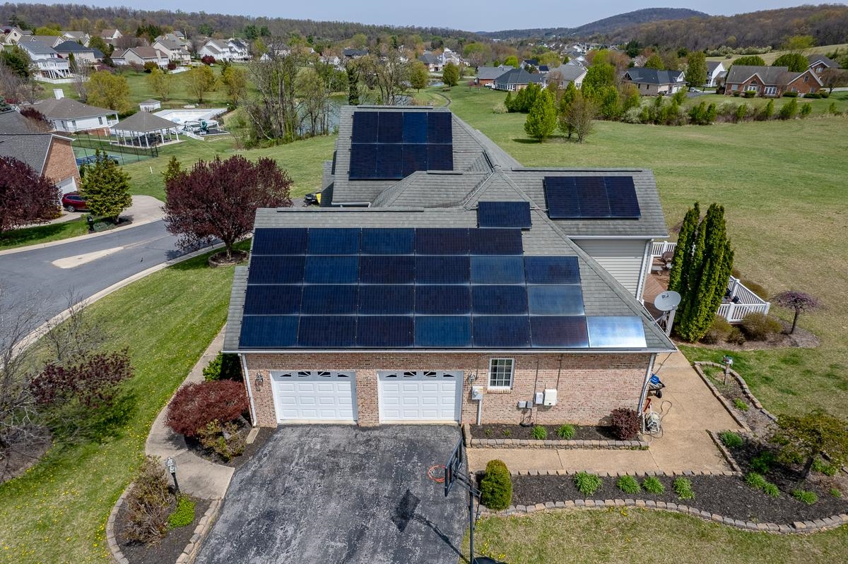 86 MEADOW GLEN DR, STAUNTON, Virginia 24401, 4 Bedrooms Bedrooms, ,2 BathroomsBathrooms,Residential,86 MEADOW GLEN DR,675618 MLS # 675618