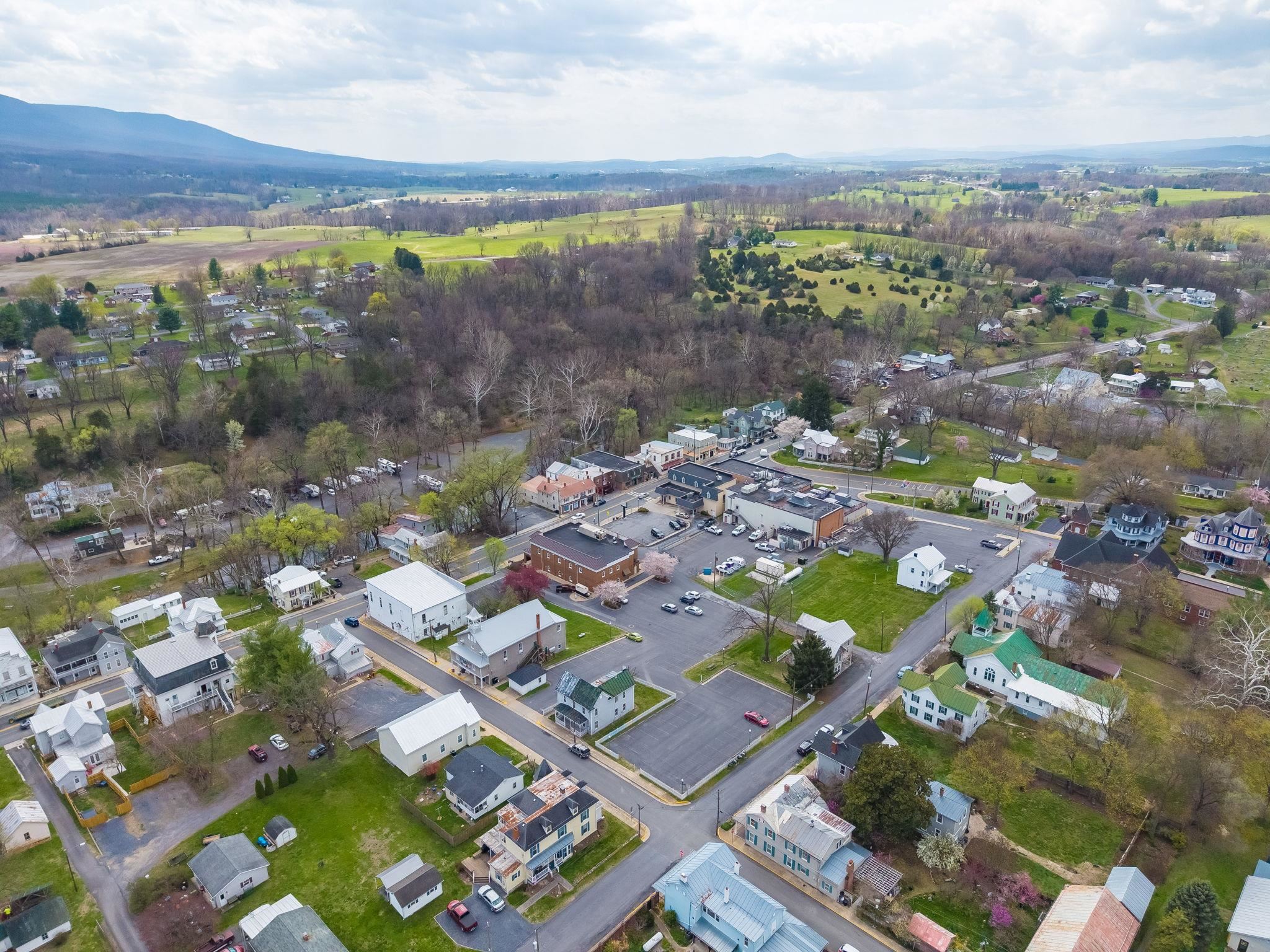 111 CENTER ST, EDINBURG, Virginia 22824, ,Residential,111 CENTER ST,675638 MLS # 675638 111 CENTER ST, EDINBURG, Virginia 22824, ,Residential,111 CENTER ST,675638 MLS # 675638